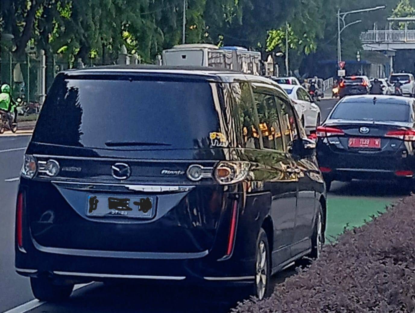 2013 Mazda Biante 2.0L AT 2013 Mazda Biante 2.0L AT