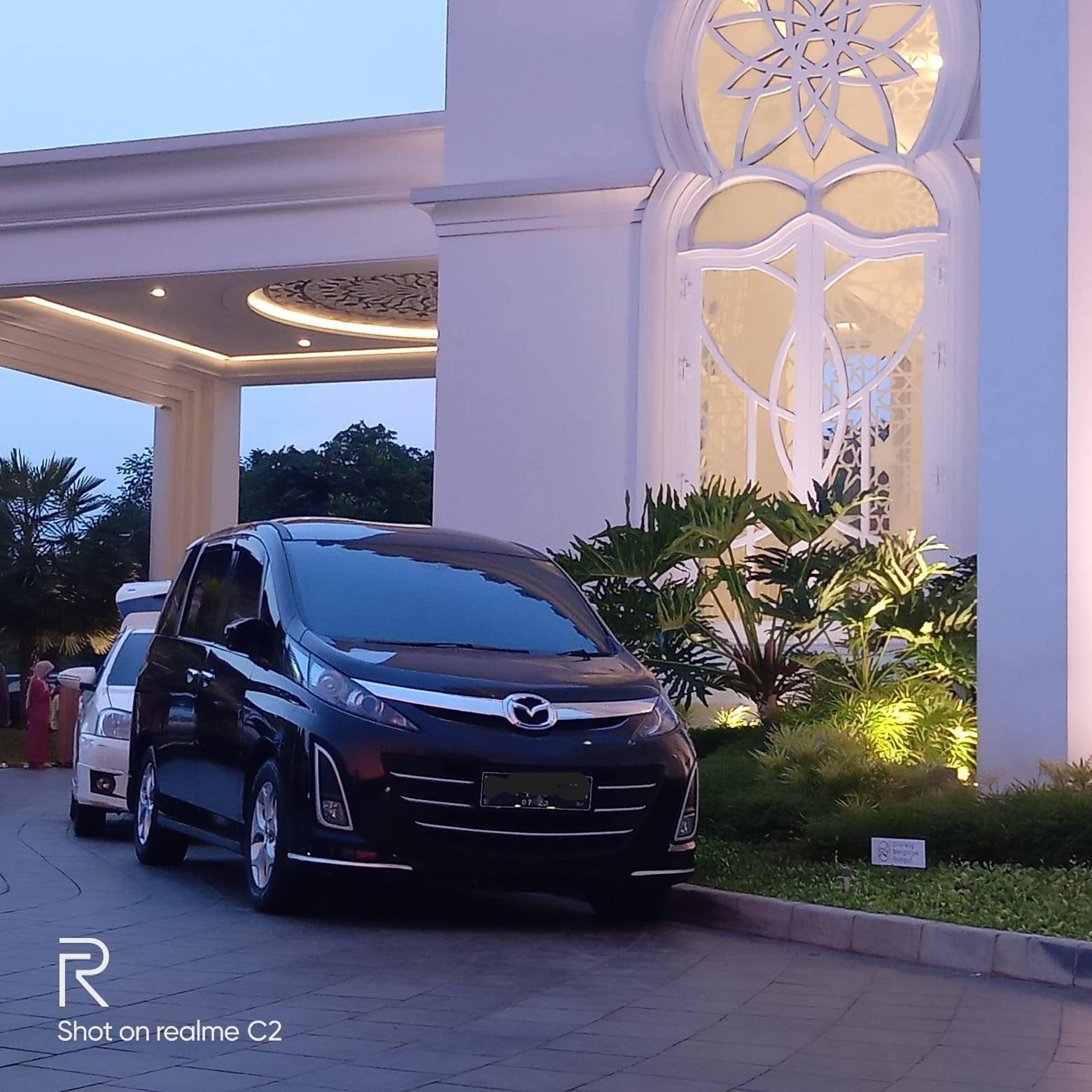 Second Hand 2013 Mazda Biante 2.0L AT Second Hand 2013 Mazda Biante 2.0L AT