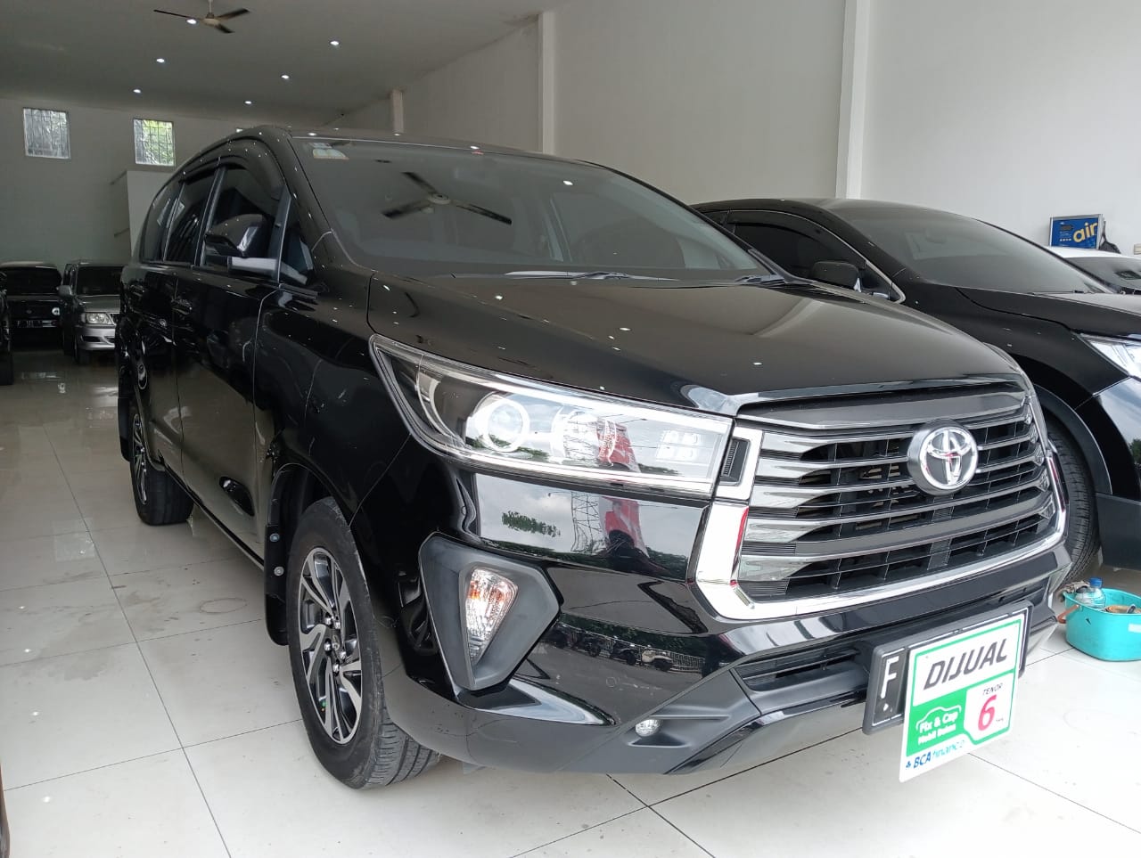 Old 2021 Toyota Kijang Innova REBORN 2.4 V AT DIESEL REBORN 2.4 V AT DIESEL