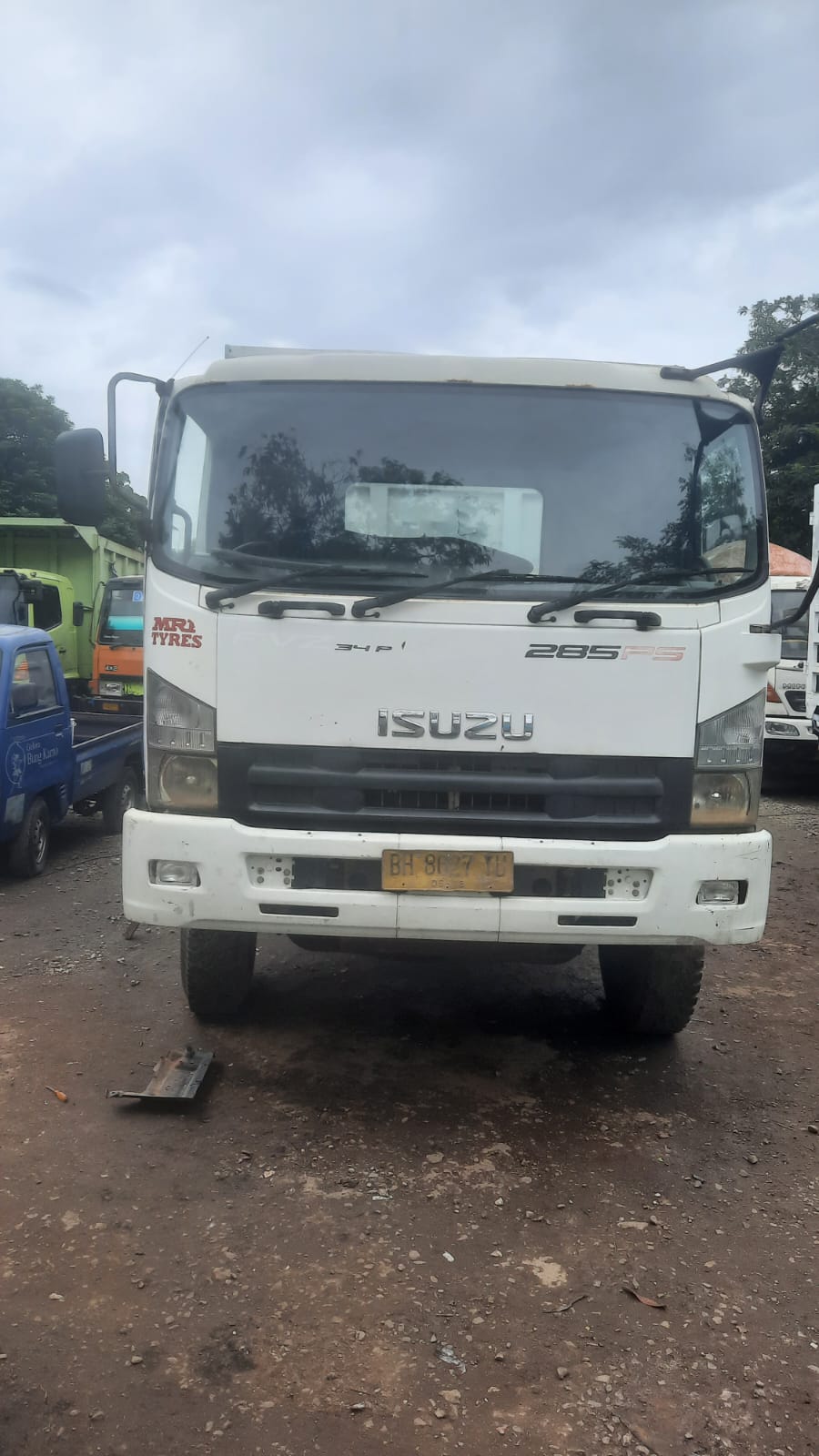 2013 Isuzu MU-X 2013 4X4 LS M 2.5 A/T Bekas 2013 Isuzu MU-X 2013 4X4 LS M 2.5 A/T Bekas