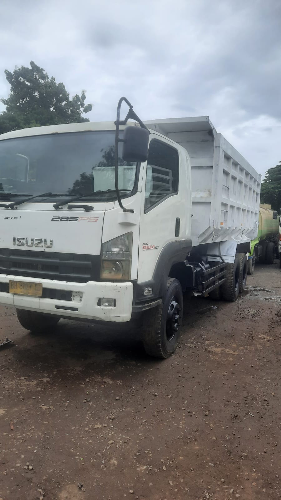 2013 Isuzu MU-X 2013 4X4 LS M 2.5 A/T 2013 Isuzu MU-X 2013 4X4 LS M 2.5 A/T