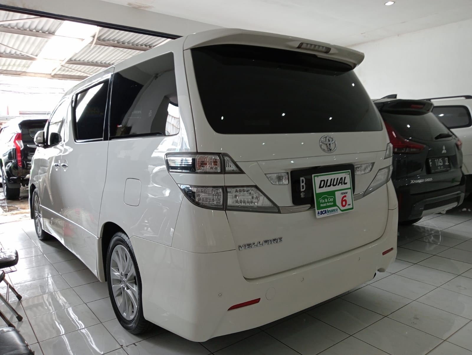 2010 Toyota Vellfire 2010 Toyota Vellfire