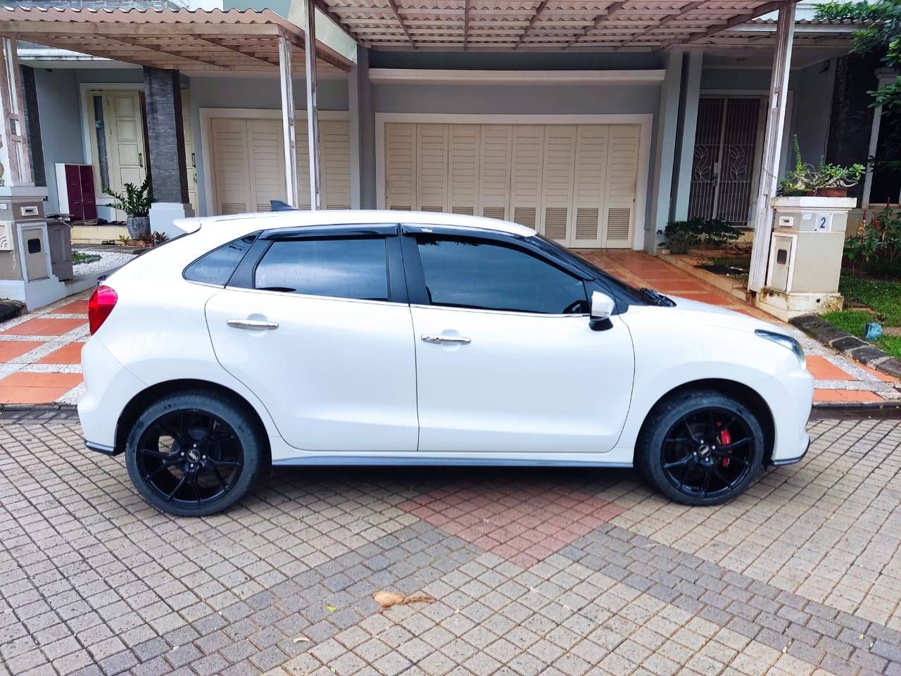 2018 Suzuki Baleno  HB A/T 2018 Suzuki Baleno  HB A/T