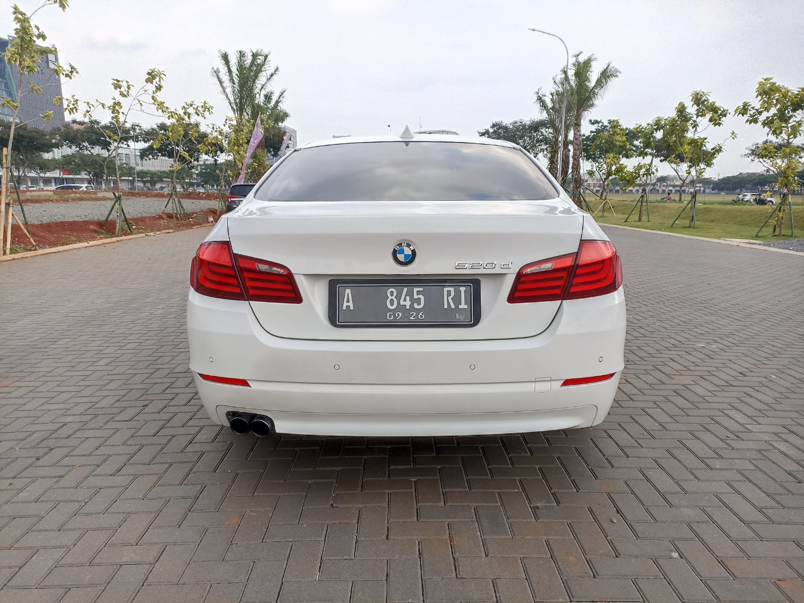 Used 2013 BMW 5 Series Sedan 520i Luxury 520i Luxury for sale