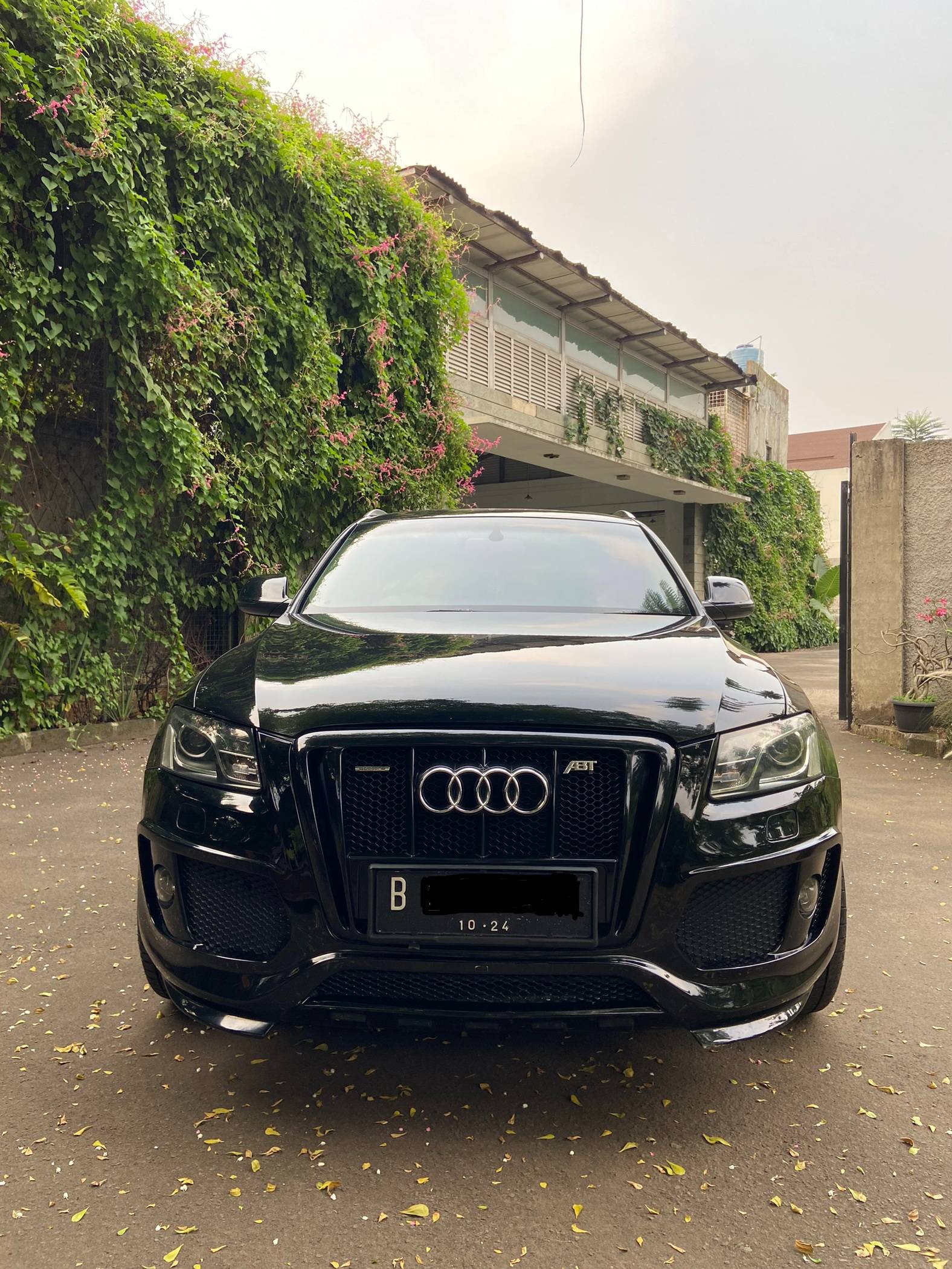 2009 Audi Q5  2.0 TFSI 2009 Audi Q5  2.0 TFSI