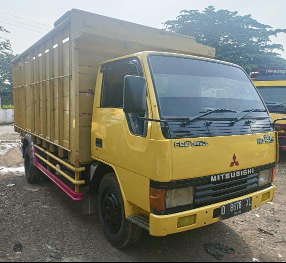 2006 Mitsubishi Colt L300 DIESEL 2.5 CHASSIS Bekas 2006 Mitsubishi Colt L300 DIESEL 2.5 CHASSIS Bekas
