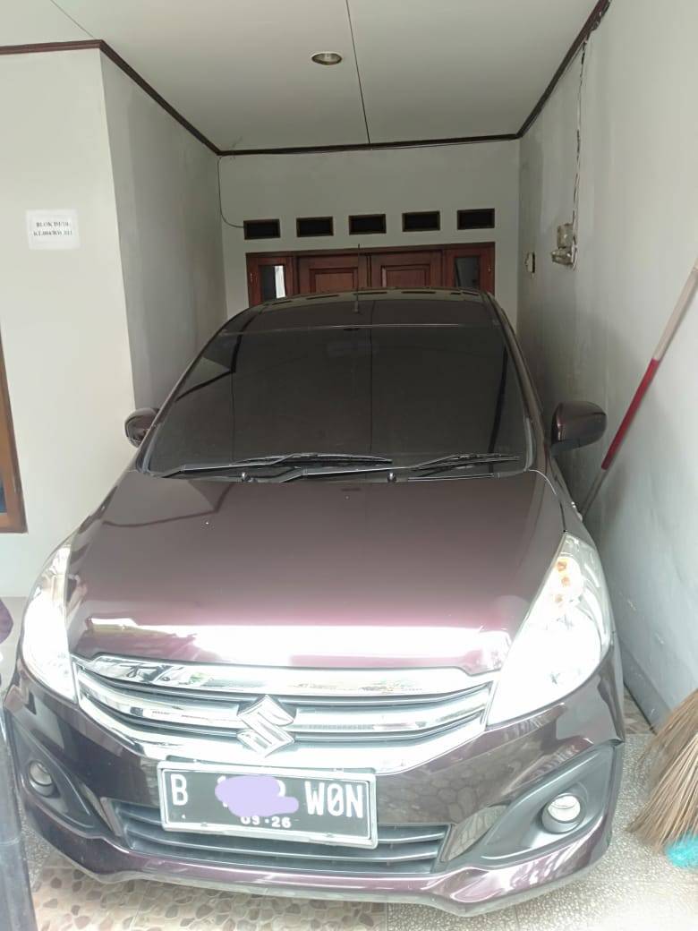 Second Hand 2016 Suzuki Ertiga  GL MT Second Hand 2016 Suzuki Ertiga  GL MT