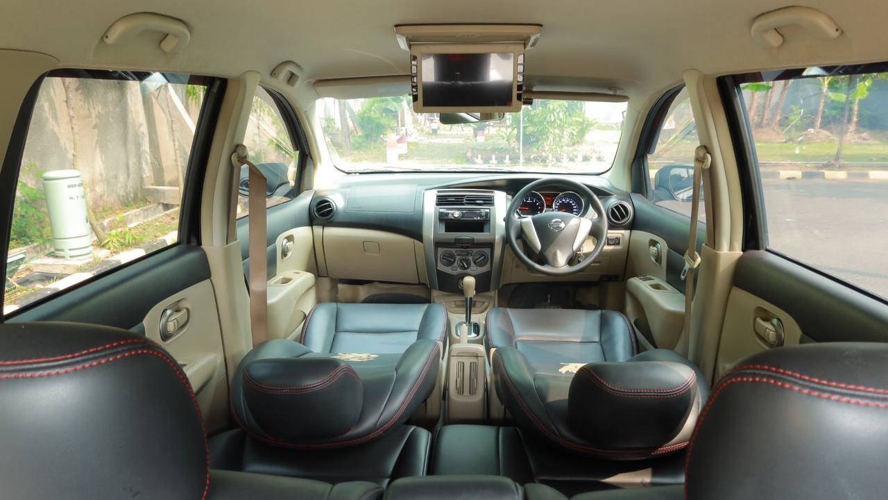 2014 Nissan Grand Livina 1.5 SV CVT 2014 Nissan Grand Livina 1.5 SV CVT