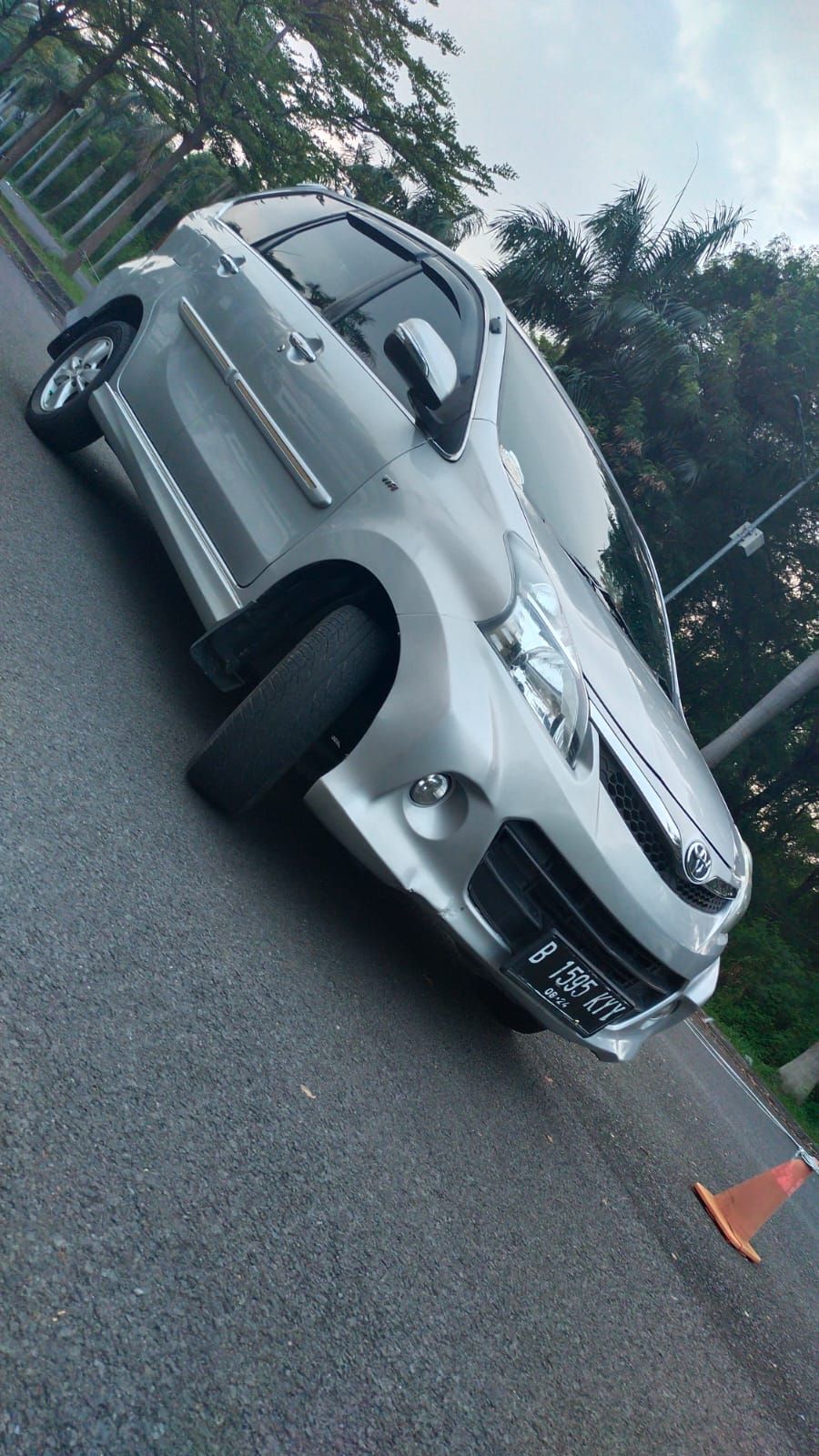 2015 Toyota Avanza Veloz  1500 VELOZ A/T 2015 Toyota Avanza Veloz  1500 VELOZ A/T