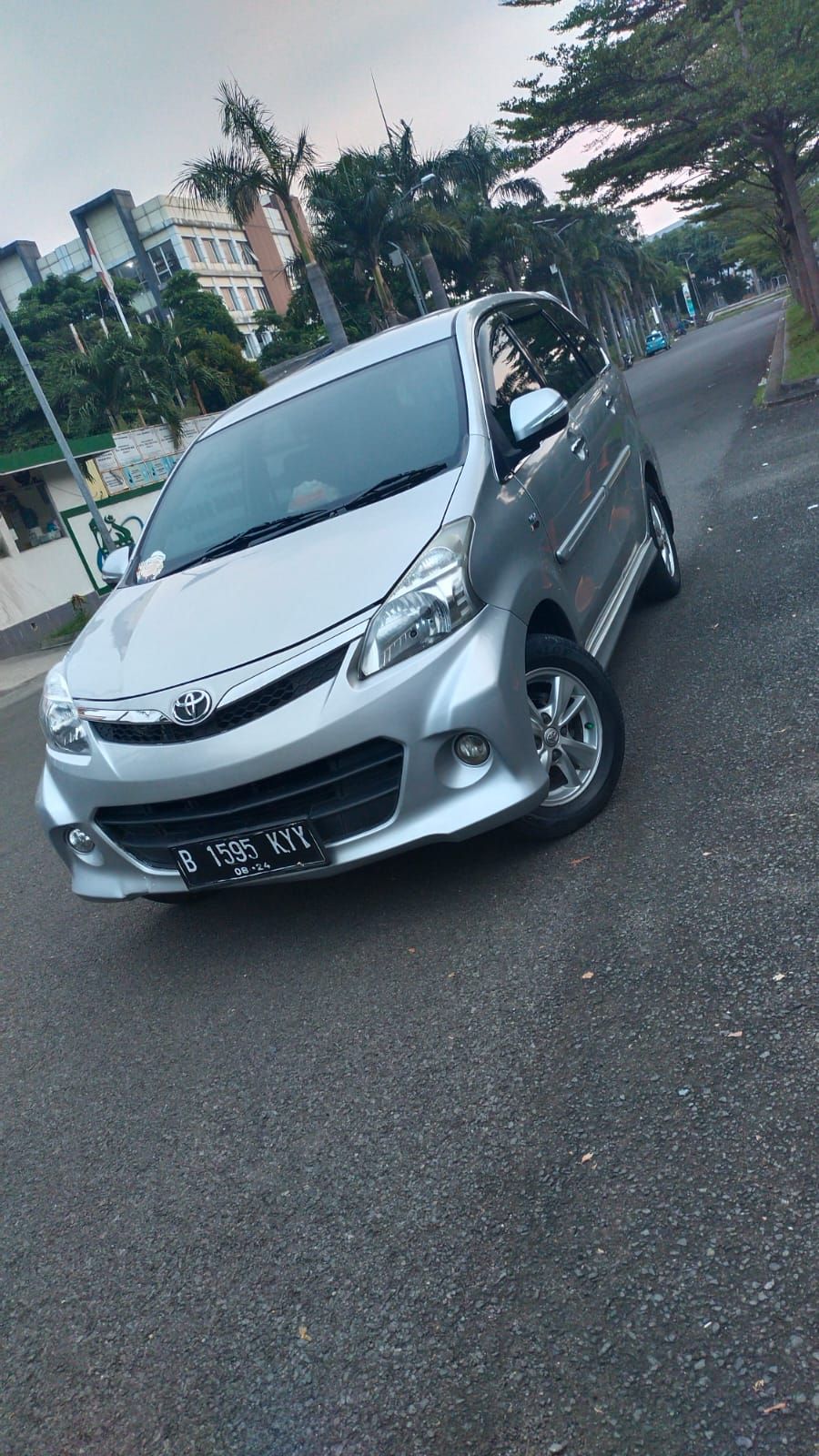 2015 Toyota Avanza Veloz  1500 VELOZ A/T 2015 Toyota Avanza Veloz  1500 VELOZ A/T