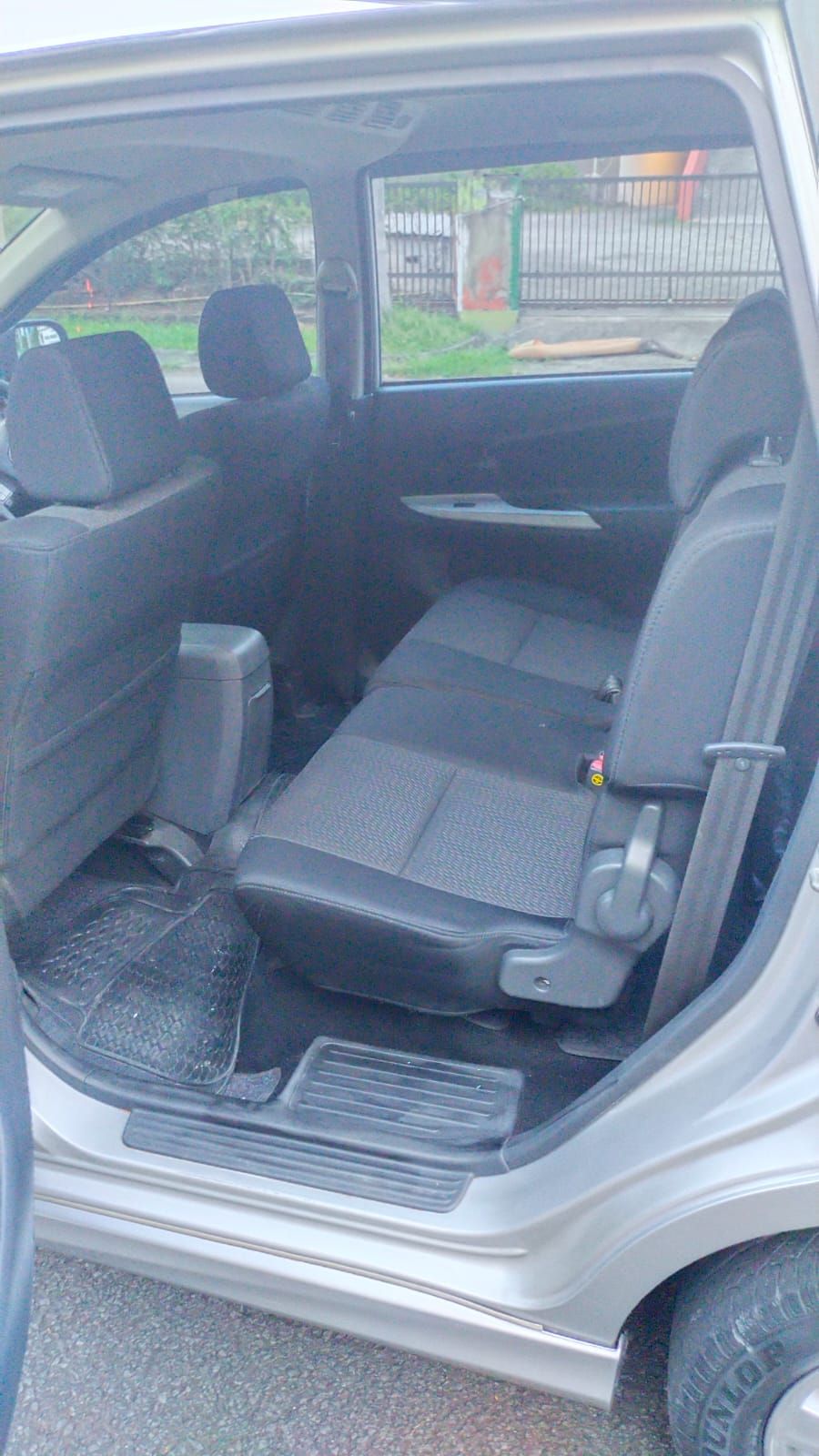 2015 Toyota Avanza Veloz  1500 VELOZ A/T 2015 Toyota Avanza Veloz  1500 VELOZ A/T