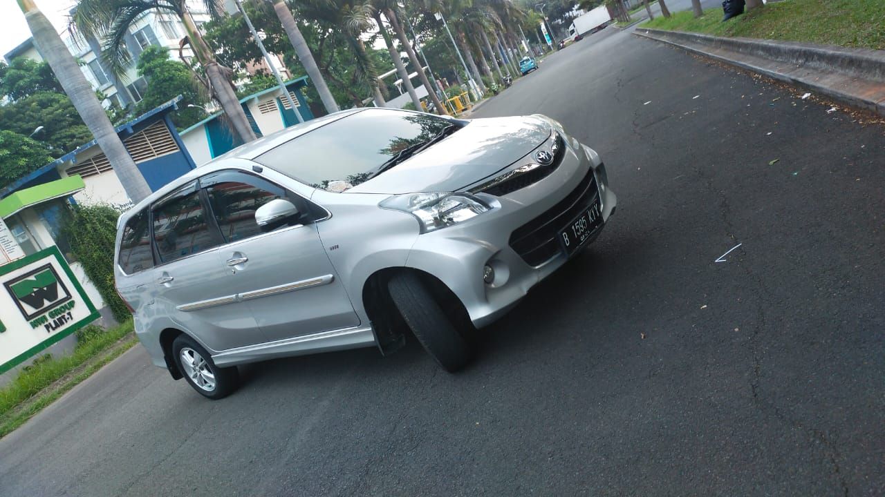 2015 Toyota Avanza Veloz  1500 VELOZ A/T 2015 Toyota Avanza Veloz  1500 VELOZ A/T