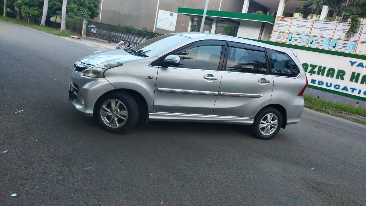 2015 Toyota Avanza Veloz  1500 VELOZ A/T 2015 Toyota Avanza Veloz  1500 VELOZ A/T