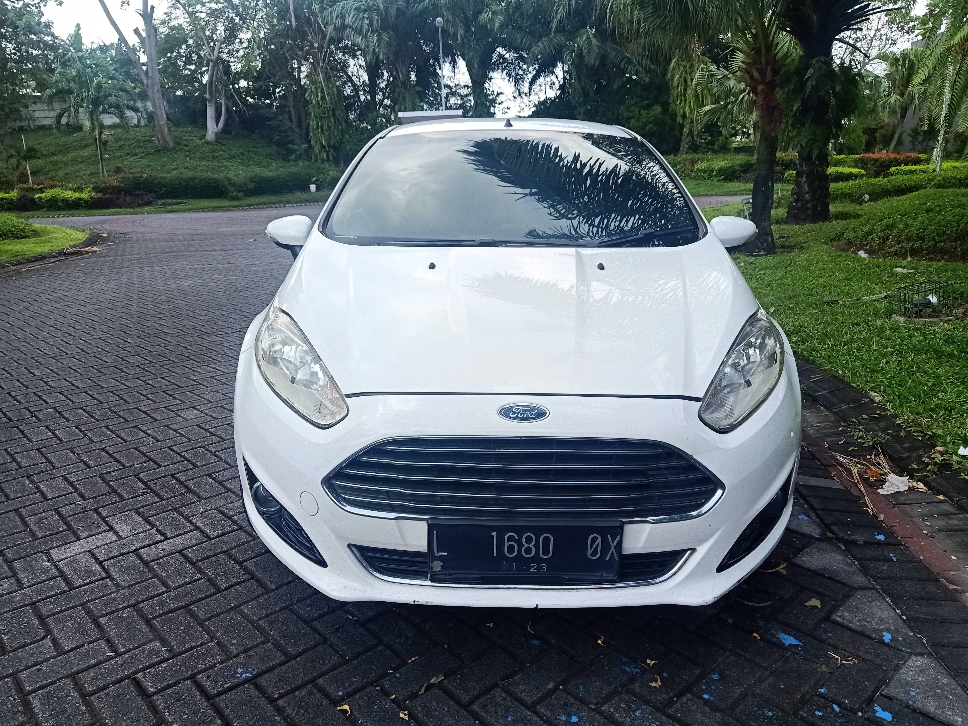 Second Hand 2013 Ford Fiesta Sport 1.5L MT Second Hand 2013 Ford Fiesta Sport 1.5L MT