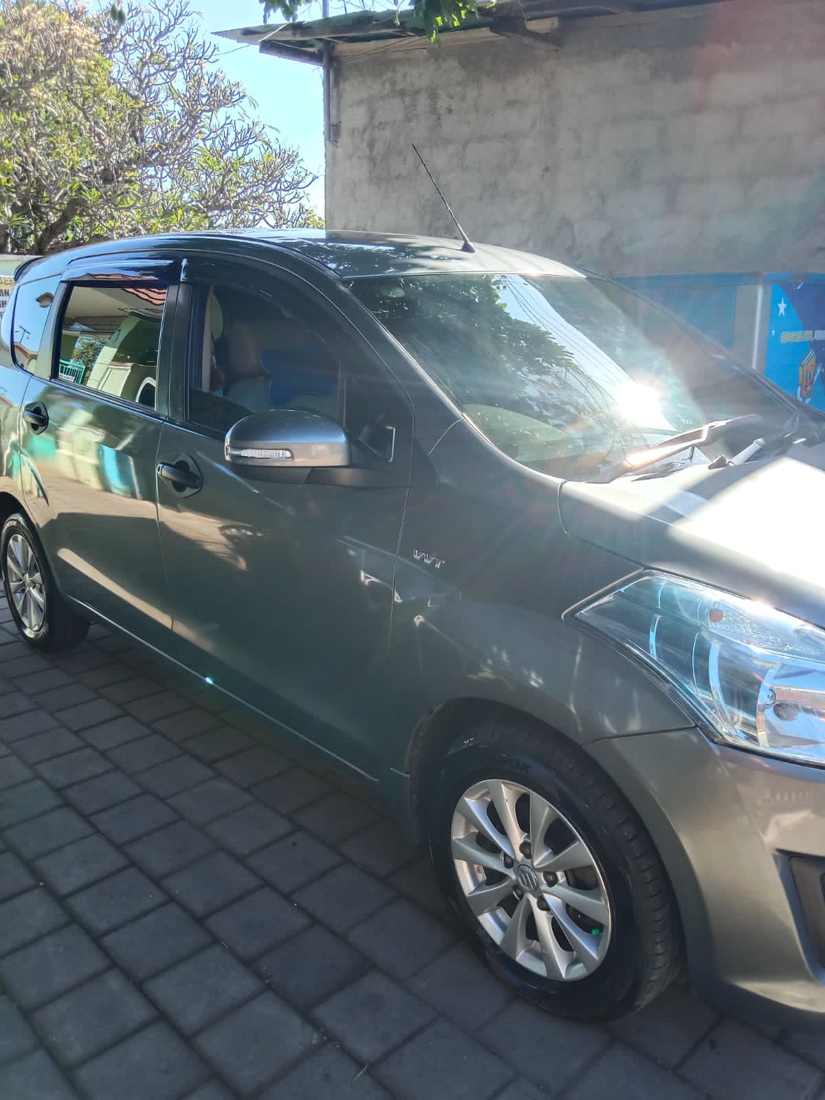 2012 Suzuki Ertiga  2012 Suzuki Ertiga