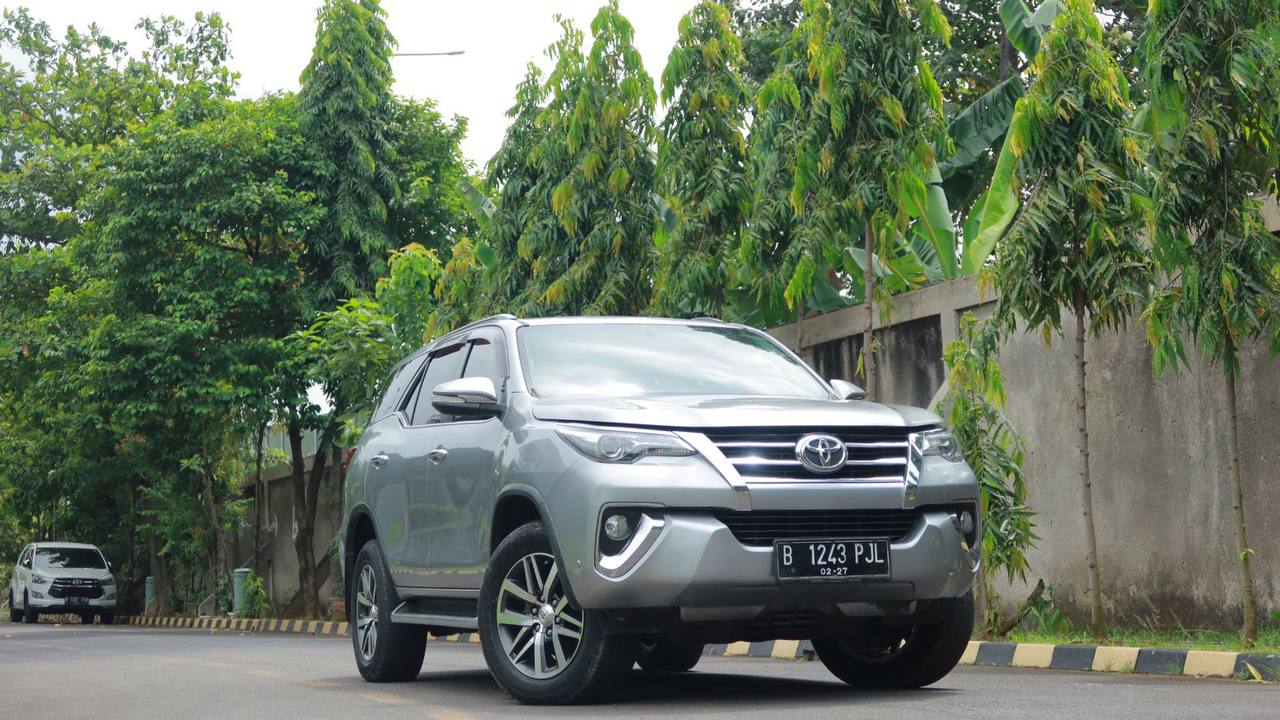 Old 2017 Toyota Fortuner 2.4 VRZ AT 2.4 VRZ AT