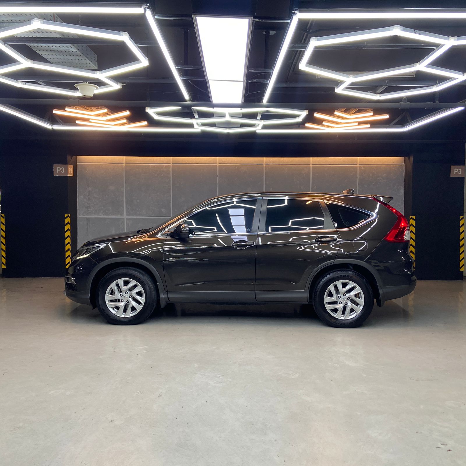 2015 Honda CRV  2.0L AT 2015 Honda CRV  2.0L AT