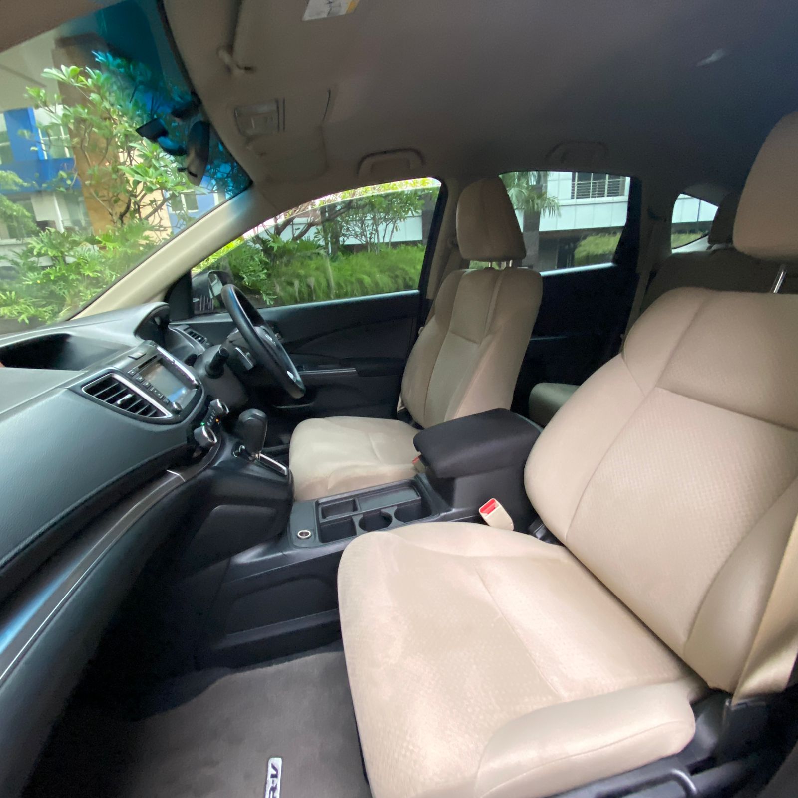 2015 Honda CRV  2.0L AT 2015 Honda CRV  2.0L AT