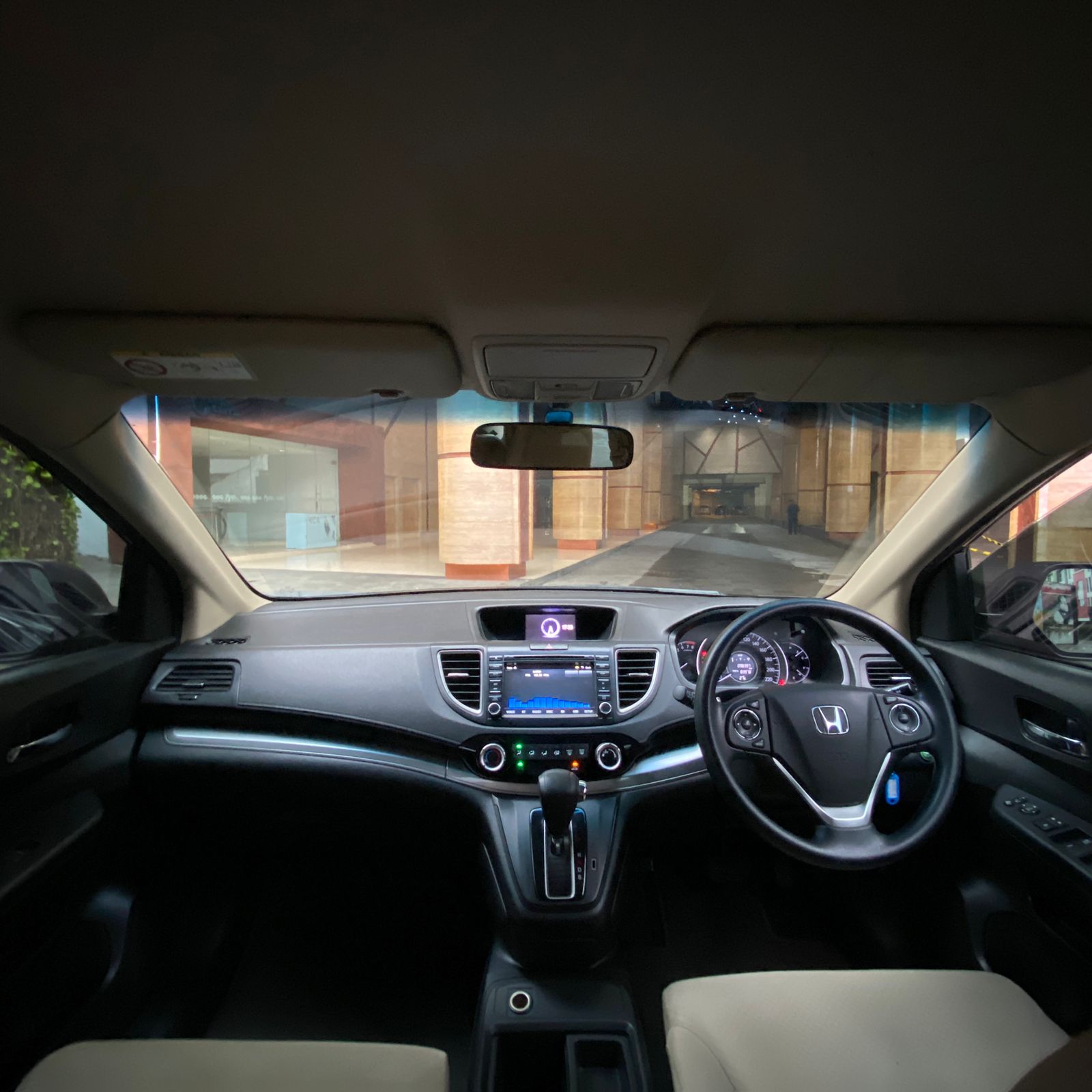 2015 Honda CRV  2.0L AT 2015 Honda CRV  2.0L AT