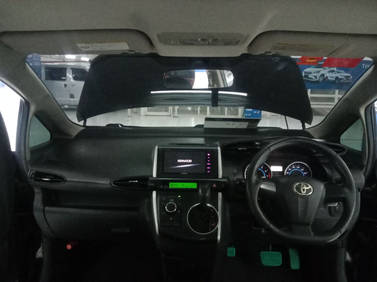 2010 Toyota Wish 1.8 A/T FULL SPEC 2010 Toyota Wish 1.8 A/T FULL SPEC