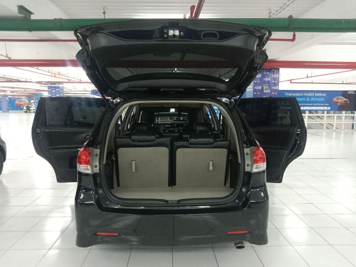 2010 Toyota Wish 1.8 A/T FULL SPEC 2010 Toyota Wish 1.8 A/T FULL SPEC