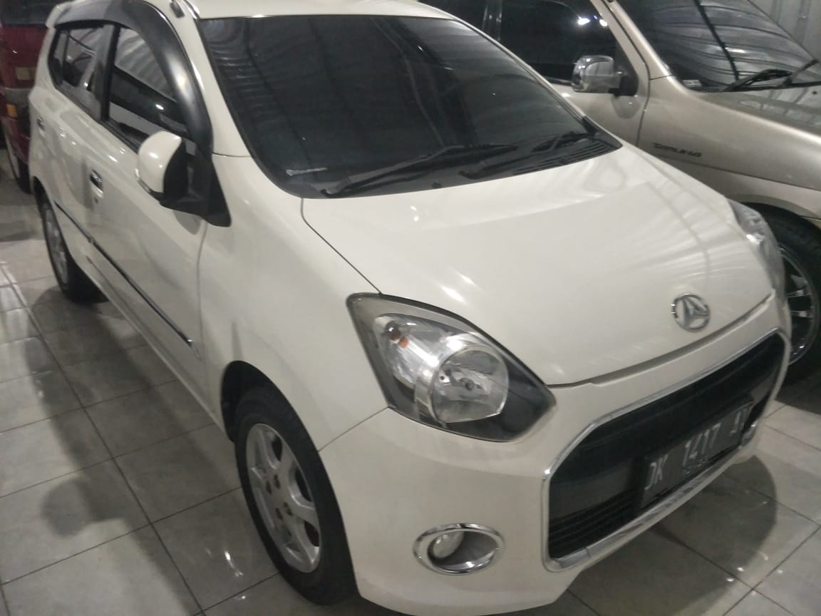 2013 Daihatsu Ayla 2013 Daihatsu Ayla