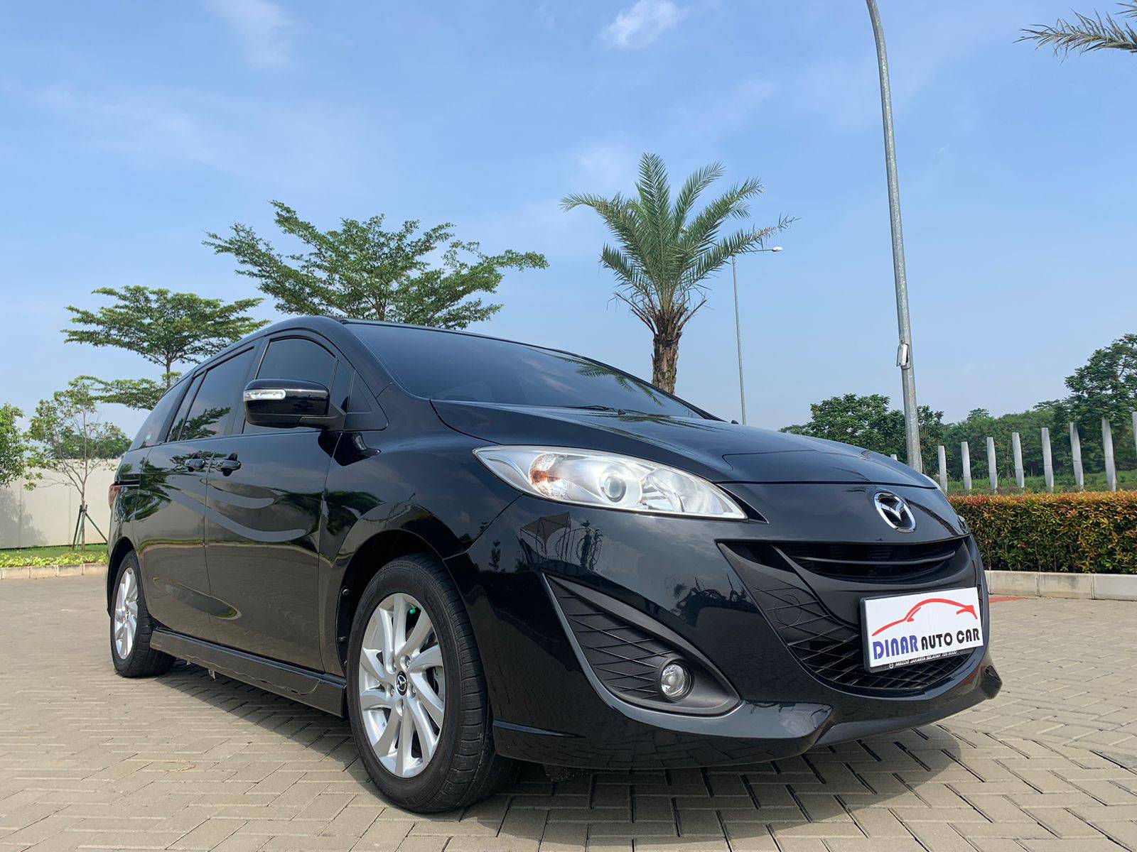 2017 Mazda 5  2.0 WGN RHD AT SKY ACTIVE 2.0 WGN RHD AT SKY ACTIVE tua