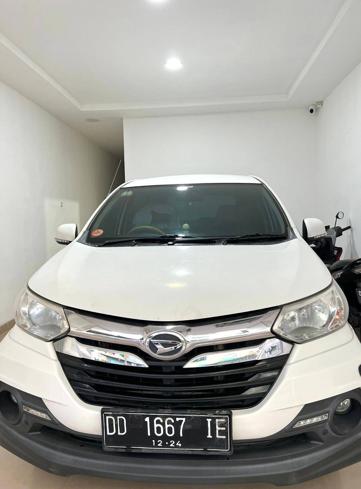 2015 Daihatsu Xenia  1.3L R DLX AT Bekas