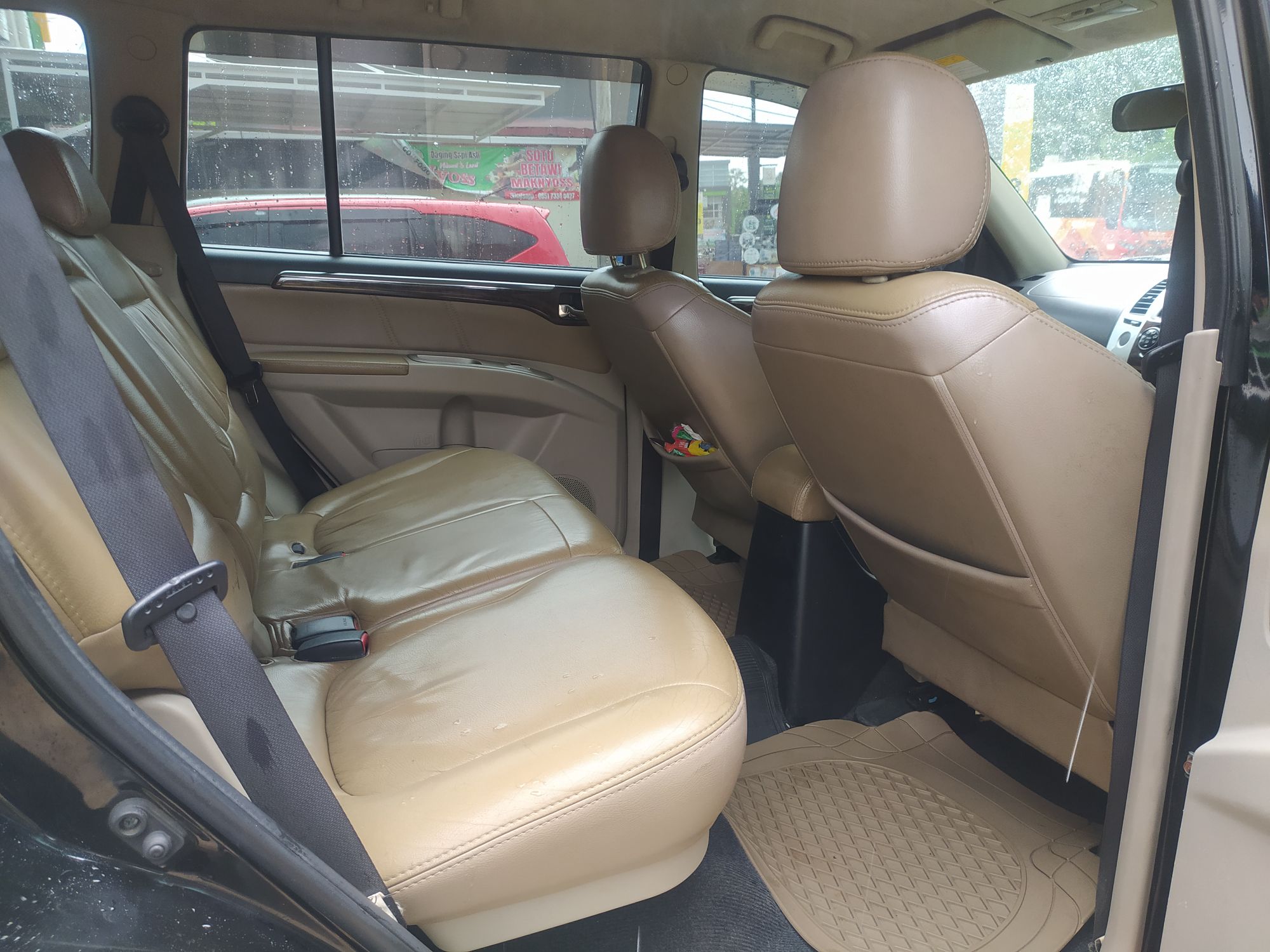 2010 Mitsubishi Pajero Sport Exceed AT 4x2 2010 Mitsubishi Pajero Sport Exceed AT 4x2