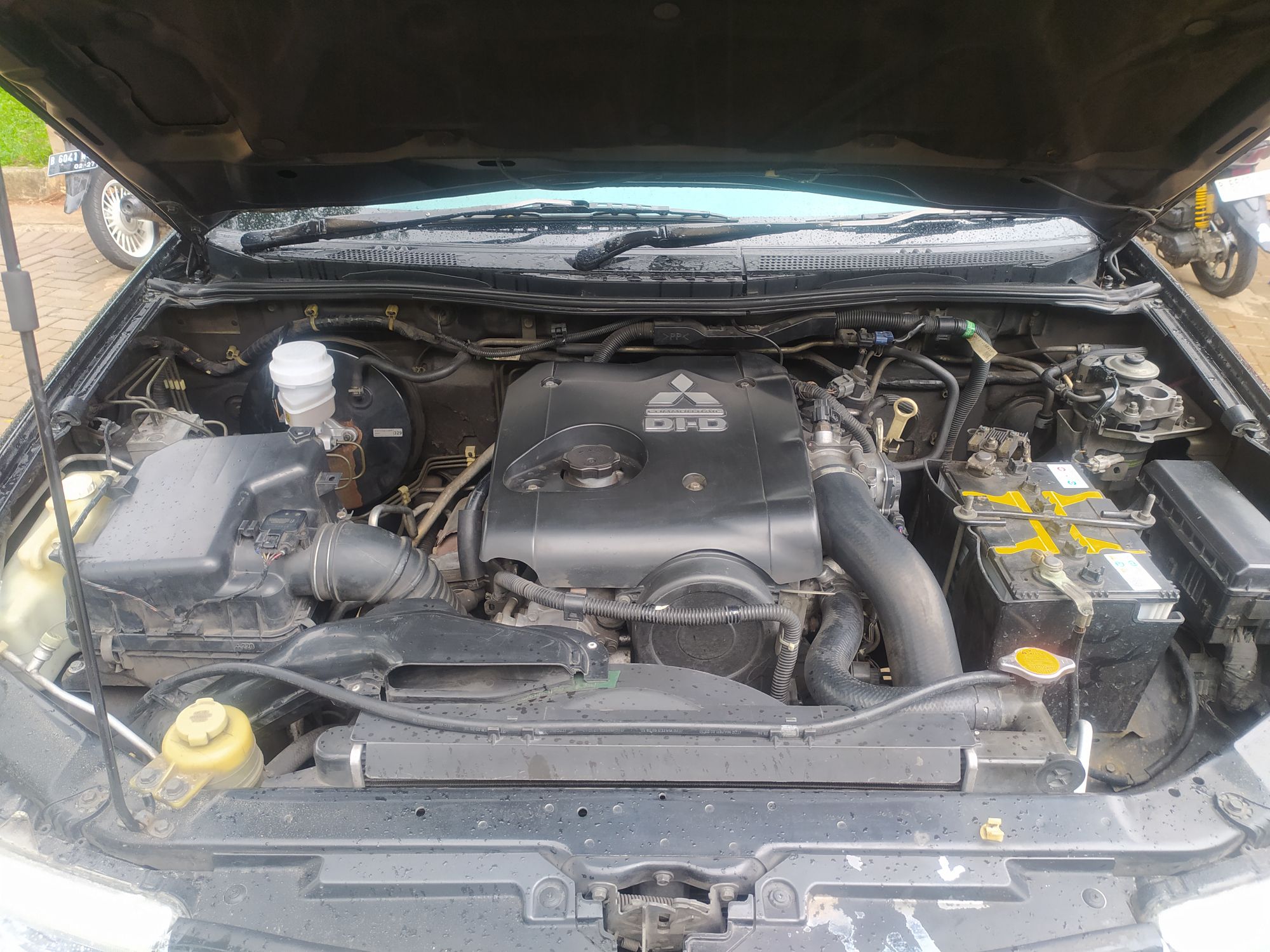 2010 Mitsubishi Pajero Sport Exceed AT 4x2 2010 Mitsubishi Pajero Sport Exceed AT 4x2