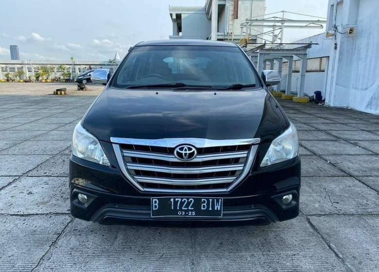 2011 Toyota Kijang Innova 2.5 E MT DIESEL Bekas 2011 Toyota Kijang Innova 2.5 E MT DIESEL Bekas