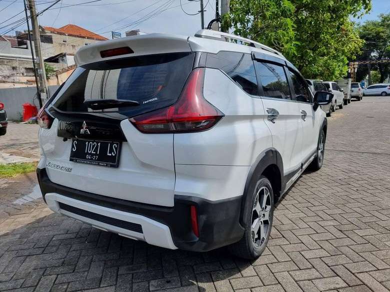 2021 Mitsubishi Xpander Cross  PREMIUM PACKAGE 1.5 SV Bensin AT 2021 Mitsubishi Xpander Cross  PREMIUM PACKAGE 1.5 SV Bensin AT