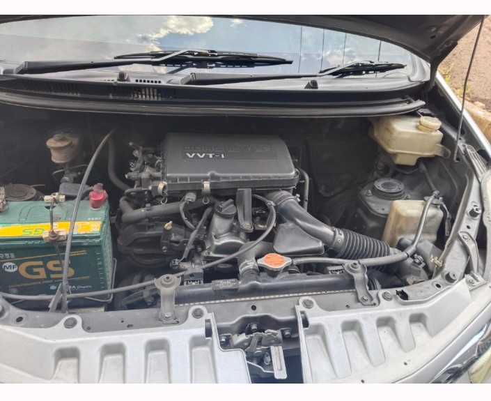 2014 Daihatsu Xenia 1.3 R MT 2014 Daihatsu Xenia 1.3 R MT