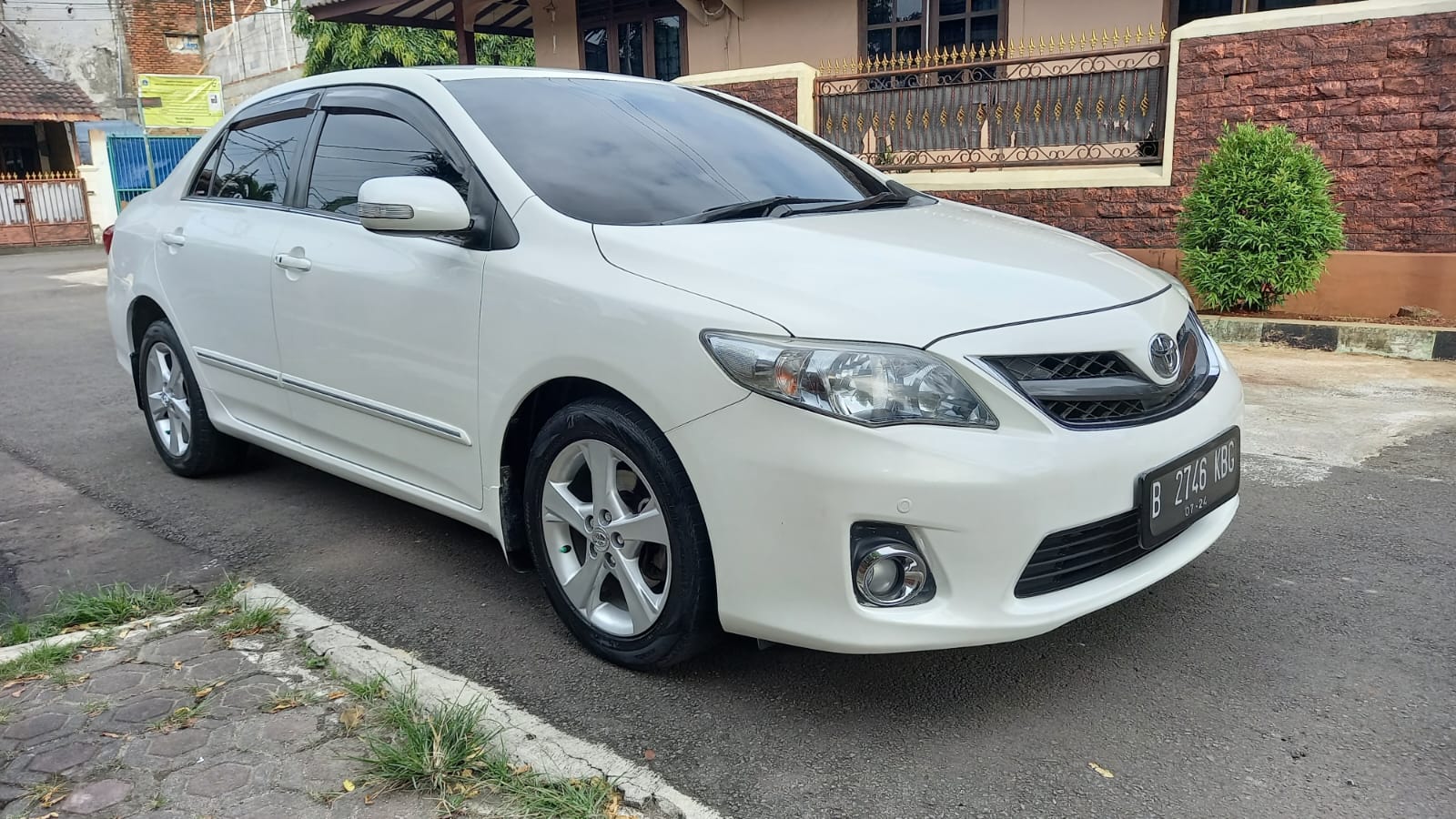 2013 Toyota Corolla Altis 2013 Toyota Corolla Altis