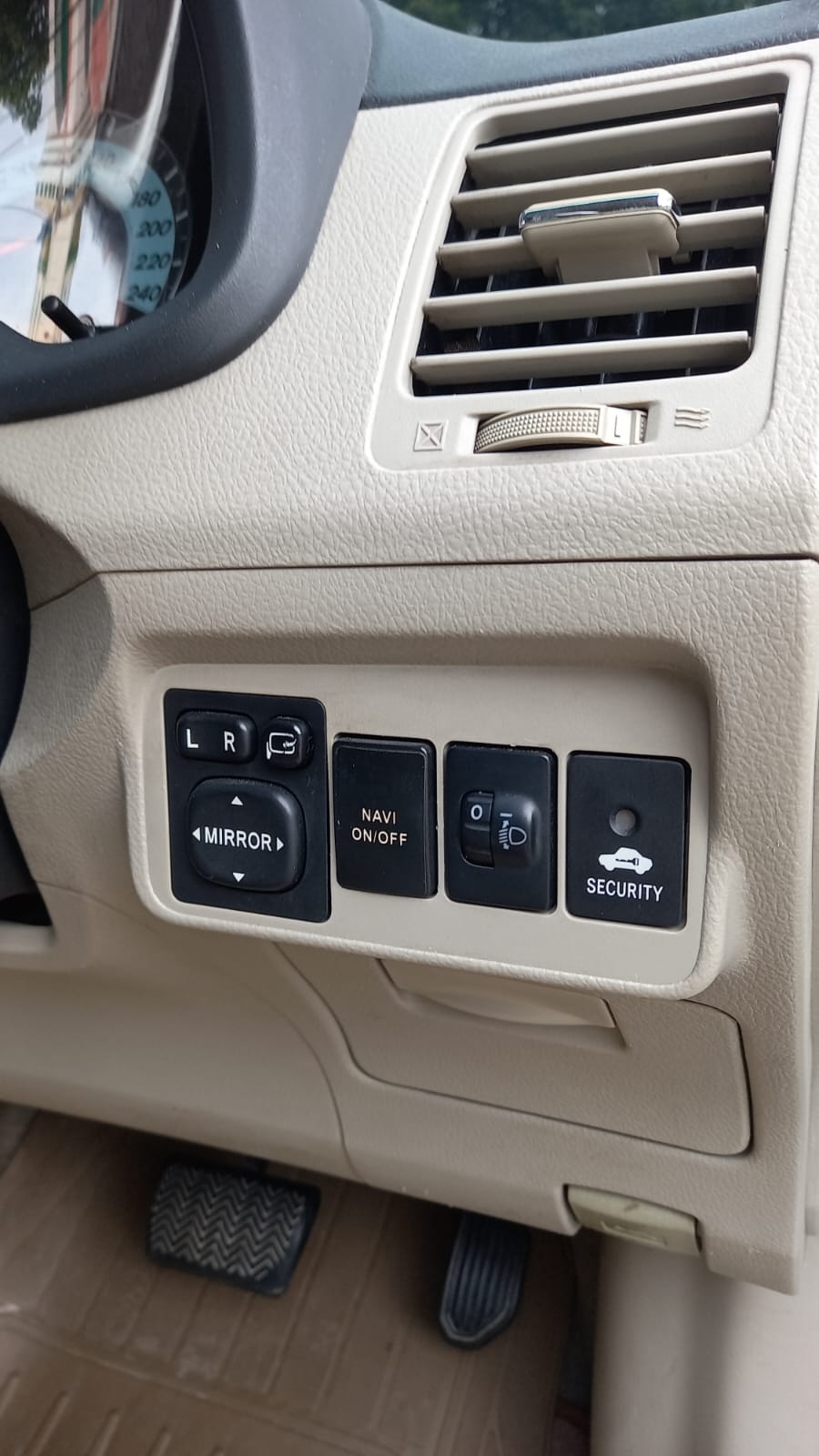 2013 Toyota Corolla Altis 2013 Toyota Corolla Altis