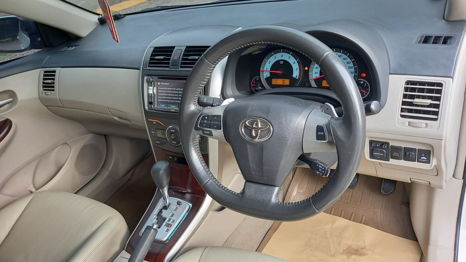 2013 Toyota Corolla Altis 2013 Toyota Corolla Altis