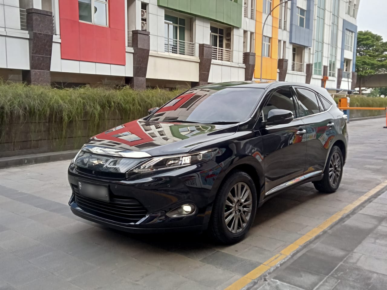 Second Hand 2014 Toyota Harrier Second Hand 2014 Toyota Harrier