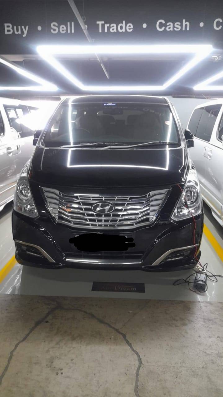 2017 Hyundai H1 Royale Gasoline Royale Gasoline bekas