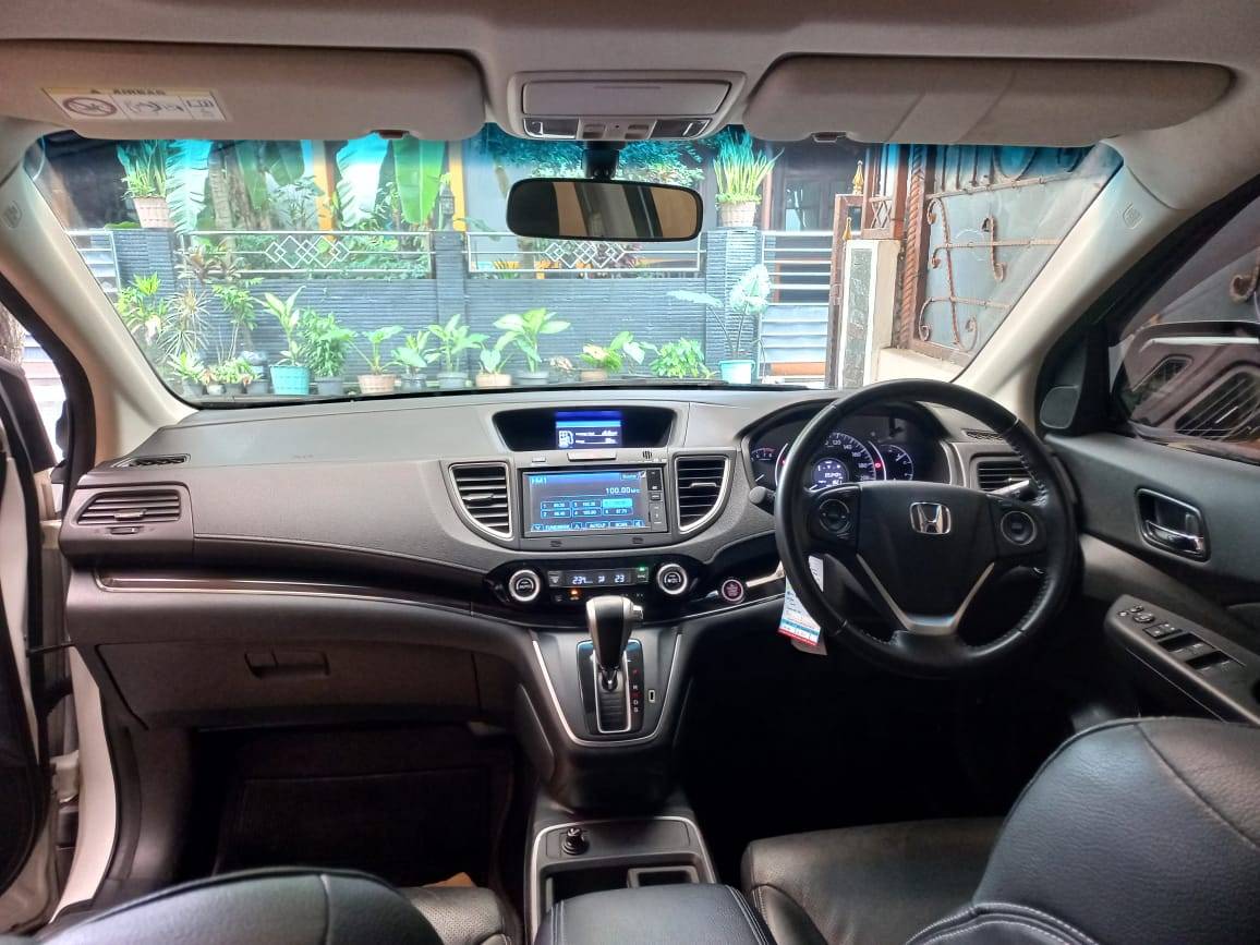 2015 Honda CRV  2.4L Prestige AT 2015 Honda CRV  2.4L Prestige AT