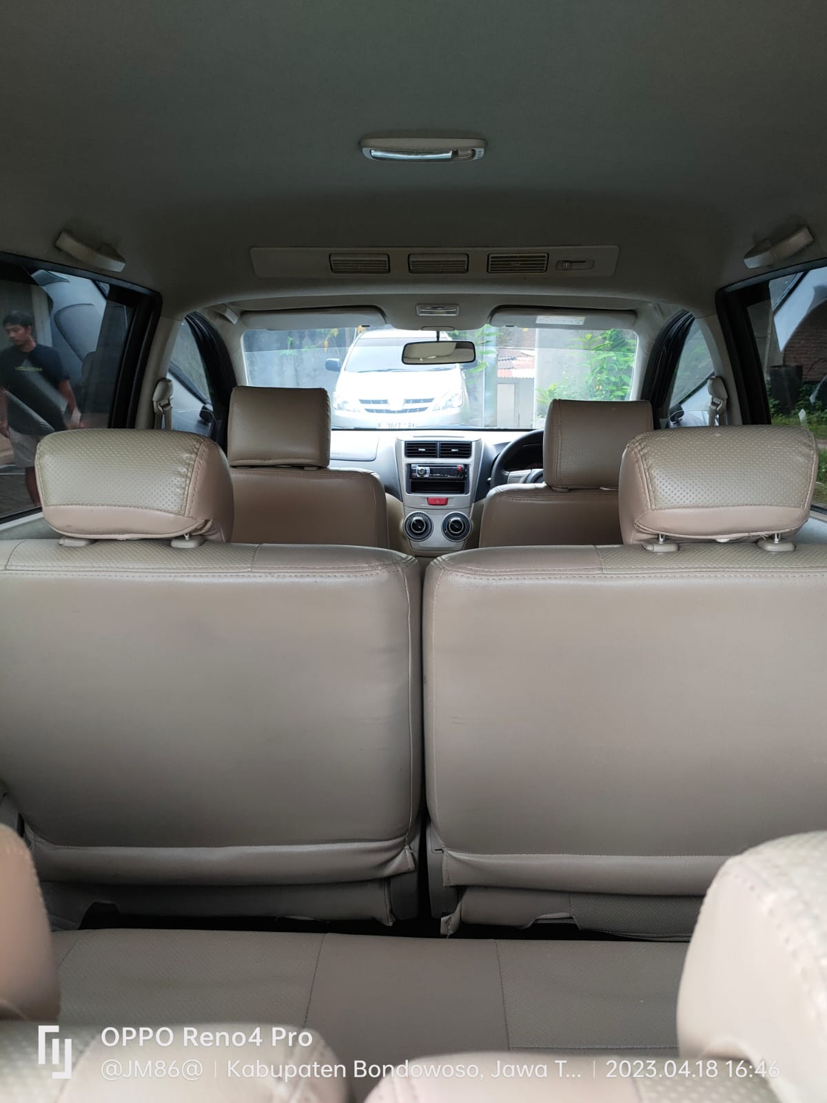 2015 Daihatsu Xenia  1.3 X MT 2015 Daihatsu Xenia  1.3 X MT