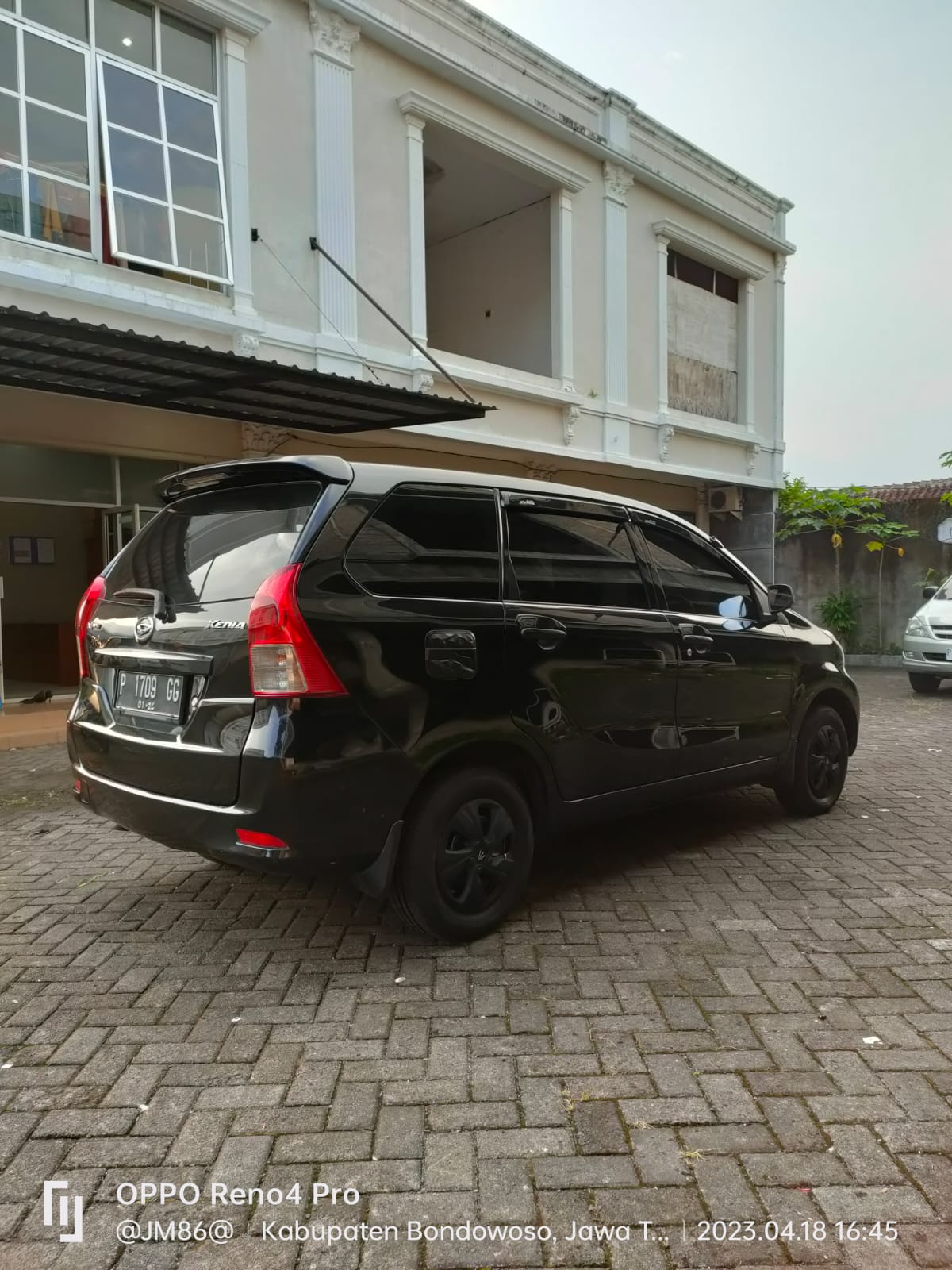 2015 Daihatsu Xenia  1.3 X MT 2015 Daihatsu Xenia  1.3 X MT