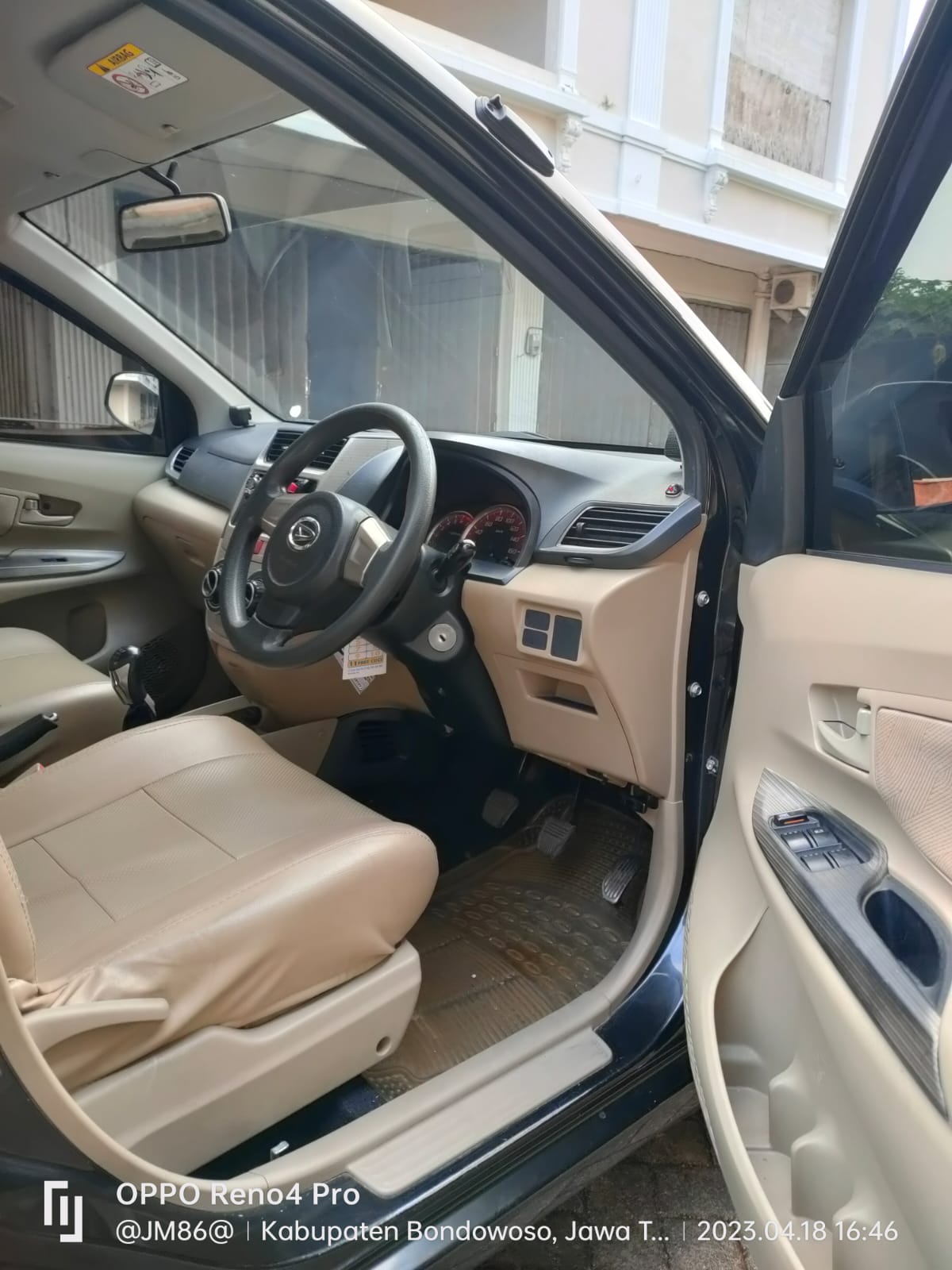 2015 Daihatsu Xenia  1.3 X MT 2015 Daihatsu Xenia  1.3 X MT