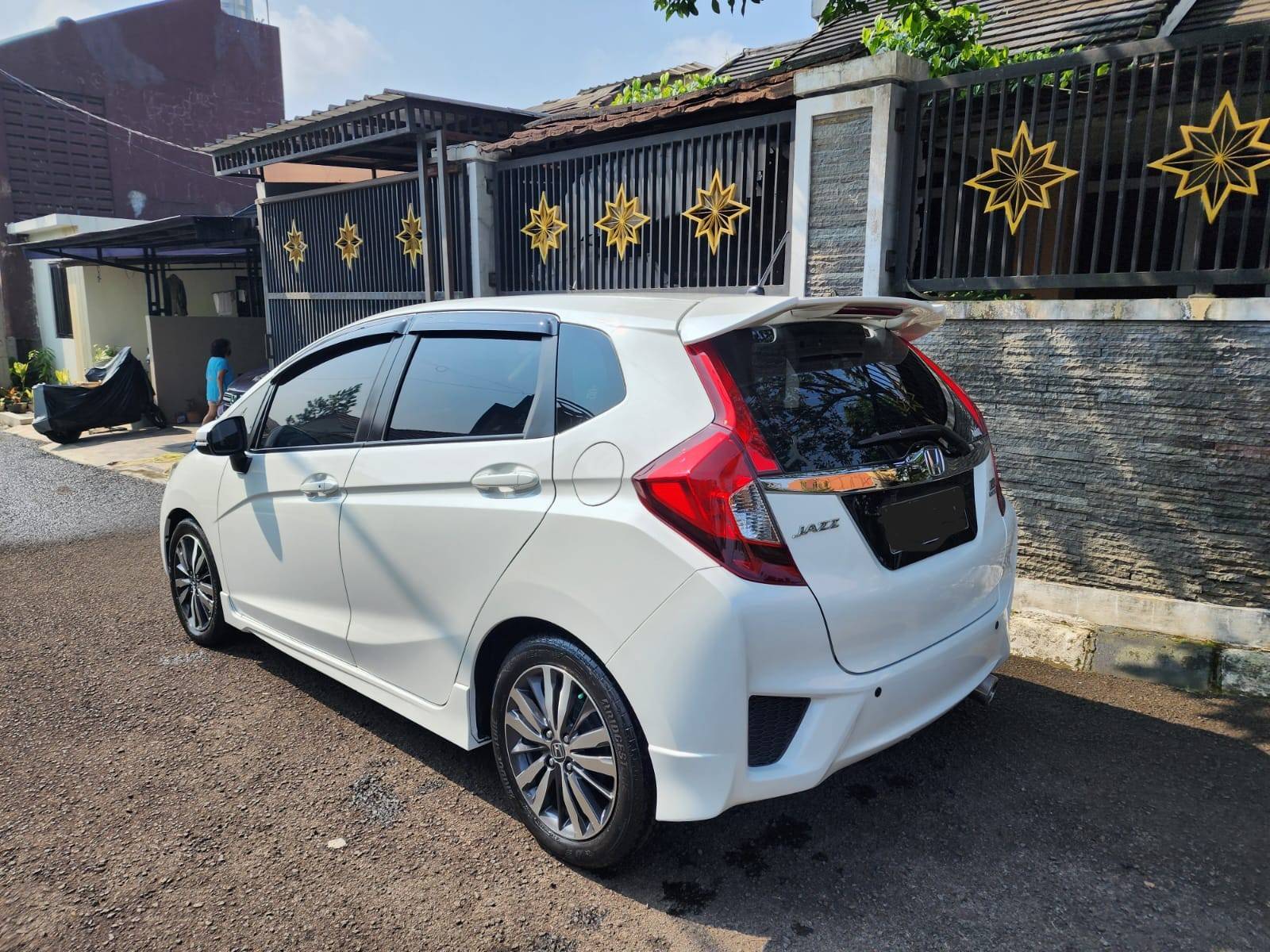 2015 Honda Jazz  1.5 S AT 2015 Honda Jazz  1.5 S AT