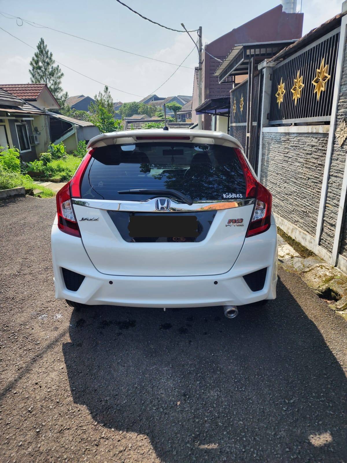 2015 Honda Jazz  1.5 S AT 2015 Honda Jazz  1.5 S AT