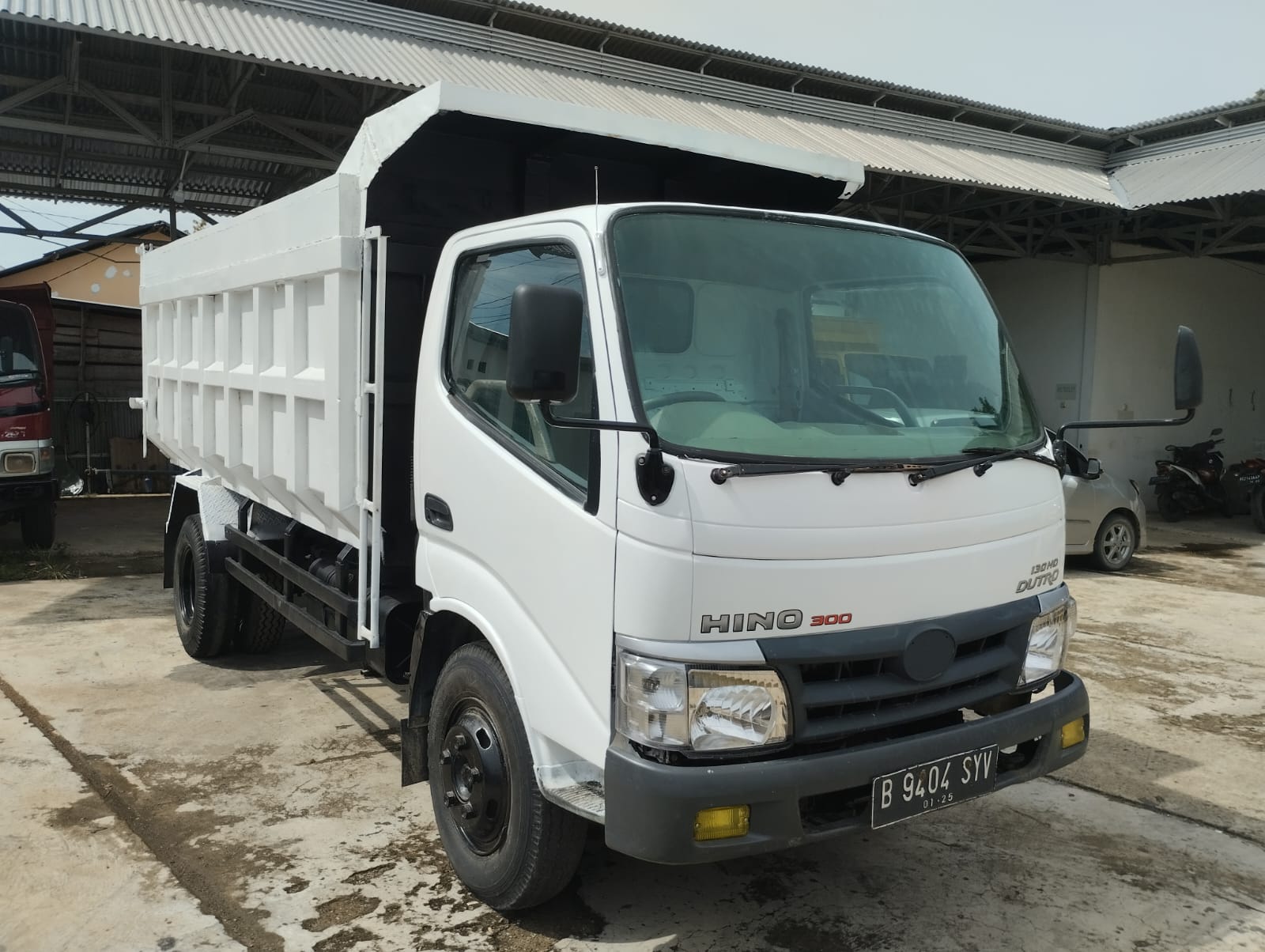 2014 Mitsubishi Pajero Sport Exceed MT 4x2 2014 Mitsubishi Pajero Sport Exceed MT 4x2