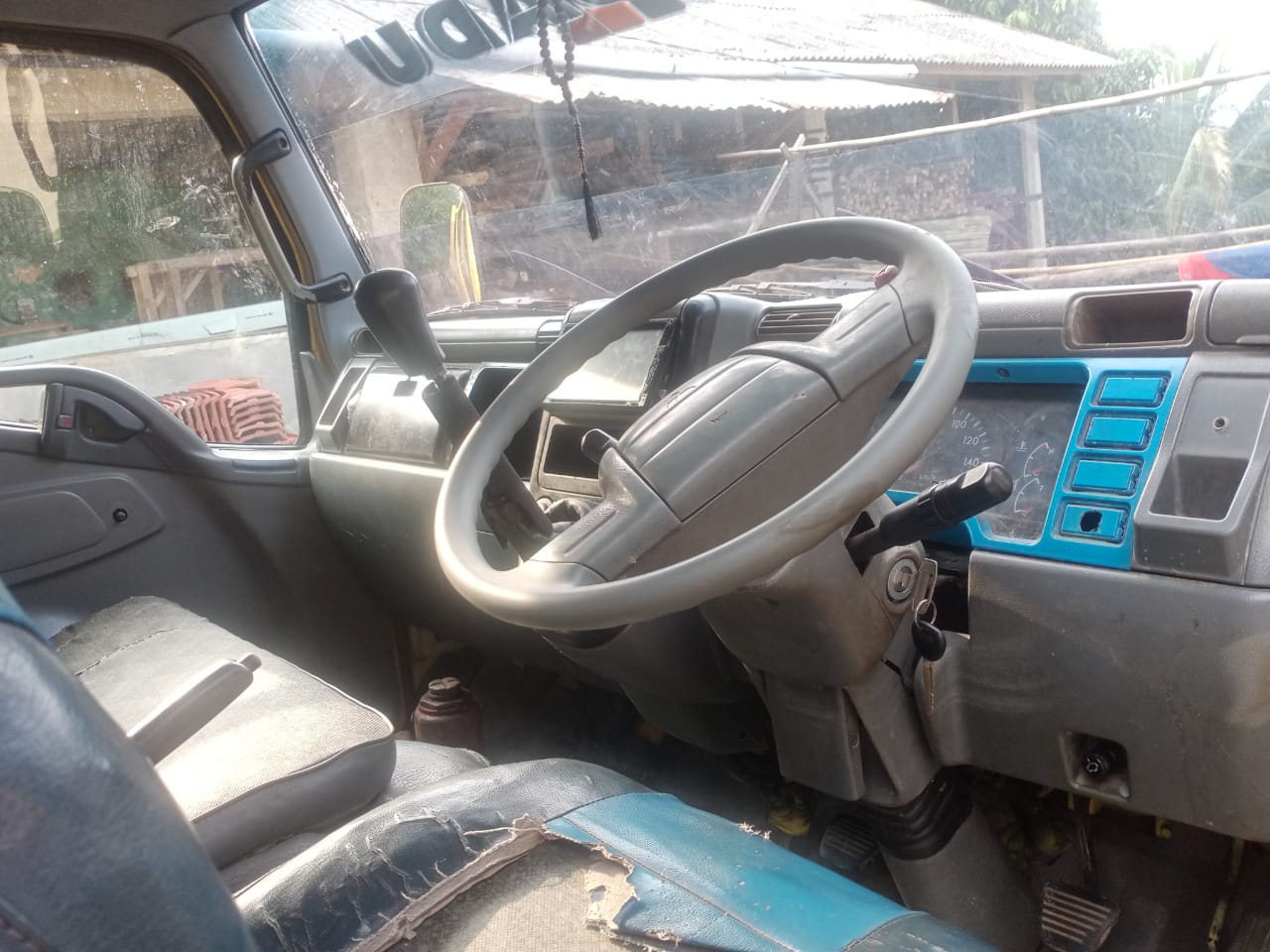 2008 Mitsubishi L300 2008 Mitsubishi L300