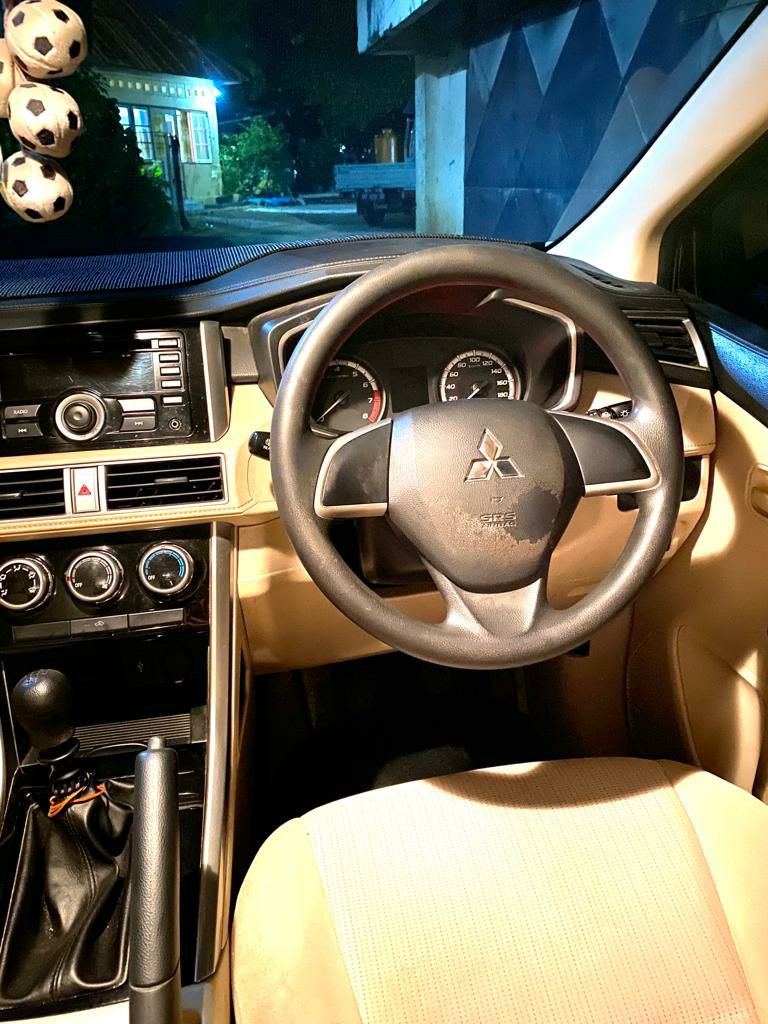 2019 Mitsubishi Xpander GLS M/T 2019 Mitsubishi Xpander GLS M/T