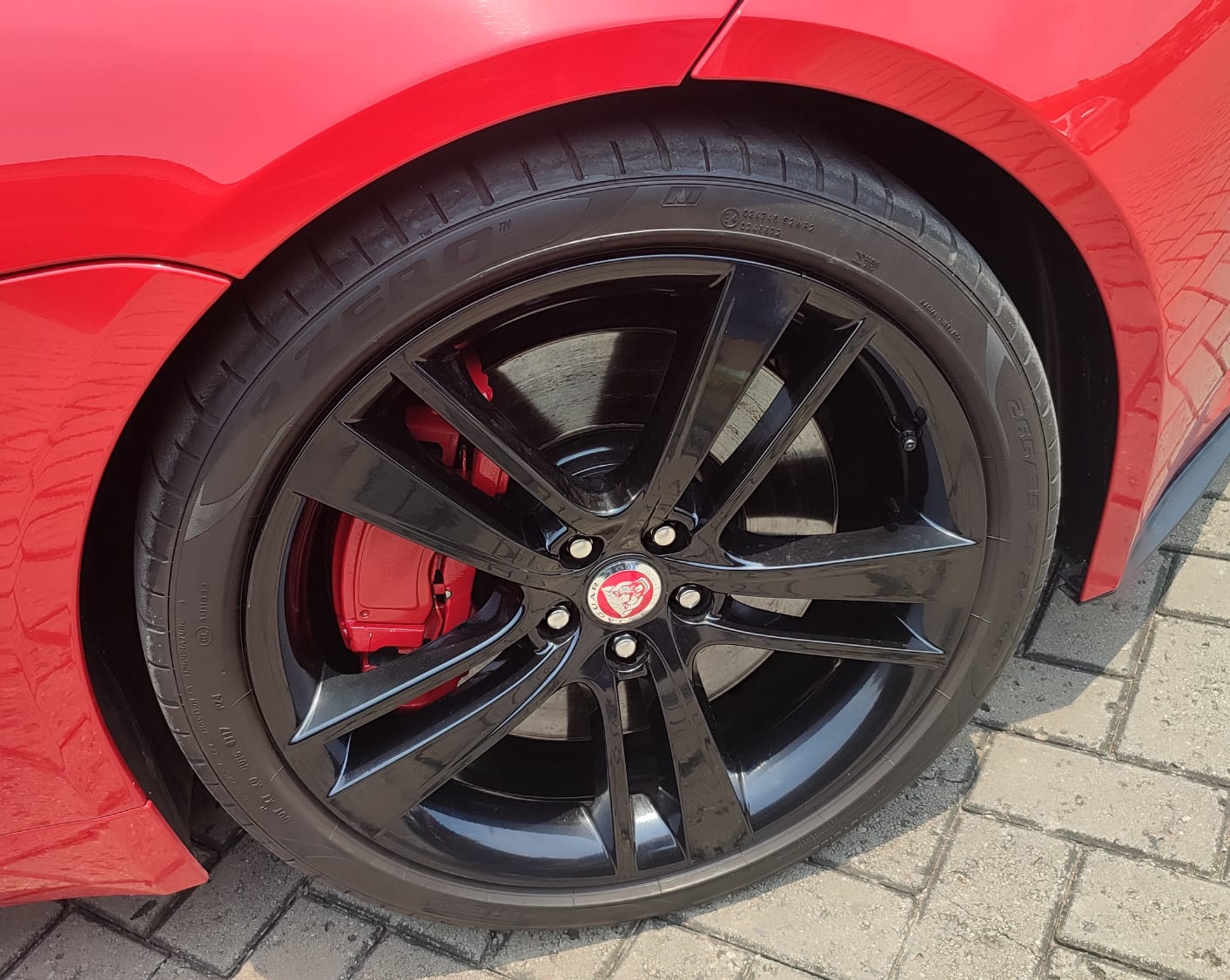 2015 Jaguar F-Type Coupe Coupe 3.0 L AT 2015 Jaguar F-Type Coupe Coupe 3.0 L AT