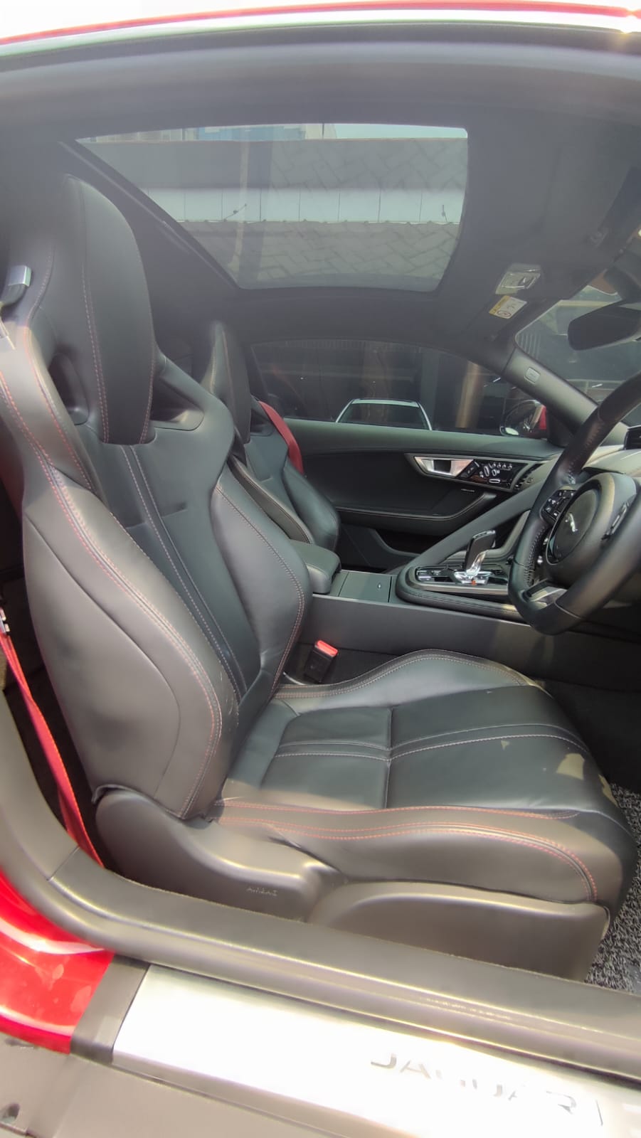 2015 Jaguar F-Type Coupe Coupe 3.0 L AT 2015 Jaguar F-Type Coupe Coupe 3.0 L AT