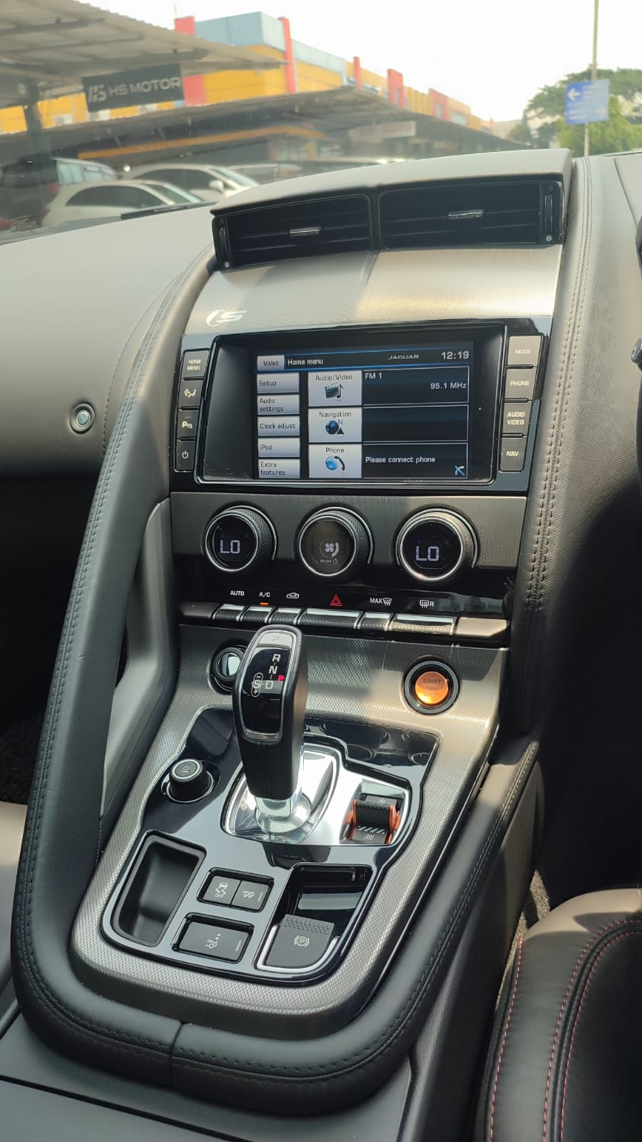 2015 Jaguar F-Type Coupe Coupe 3.0 L AT 2015 Jaguar F-Type Coupe Coupe 3.0 L AT